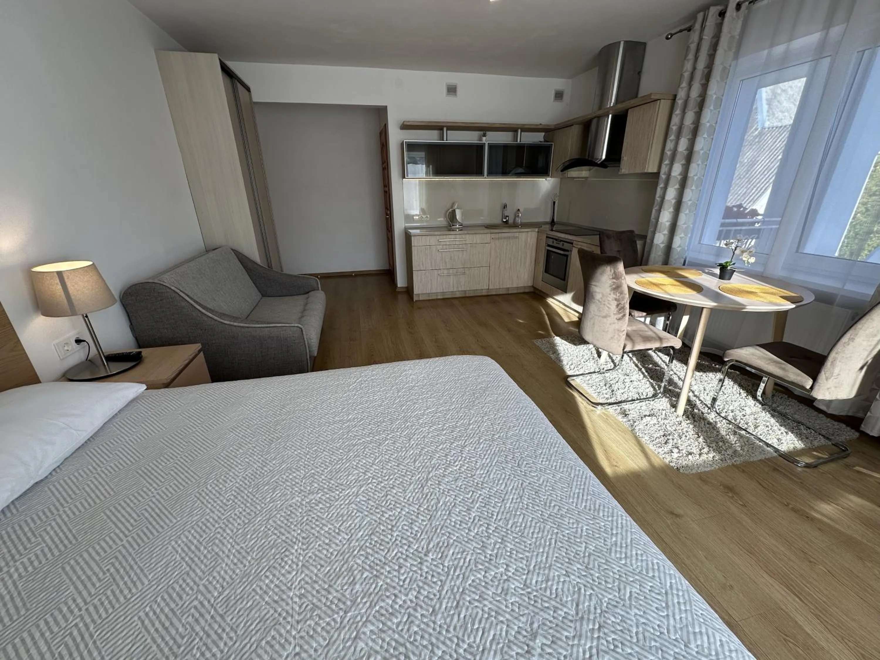 Bed in Apartamentai šalia baseino