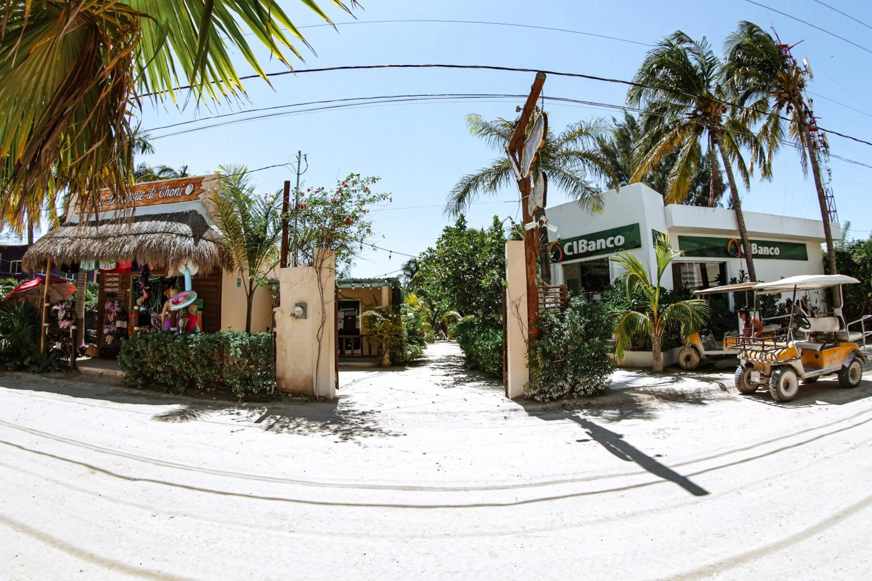 Facade/entrance in Coconut by ÓOL Hotels