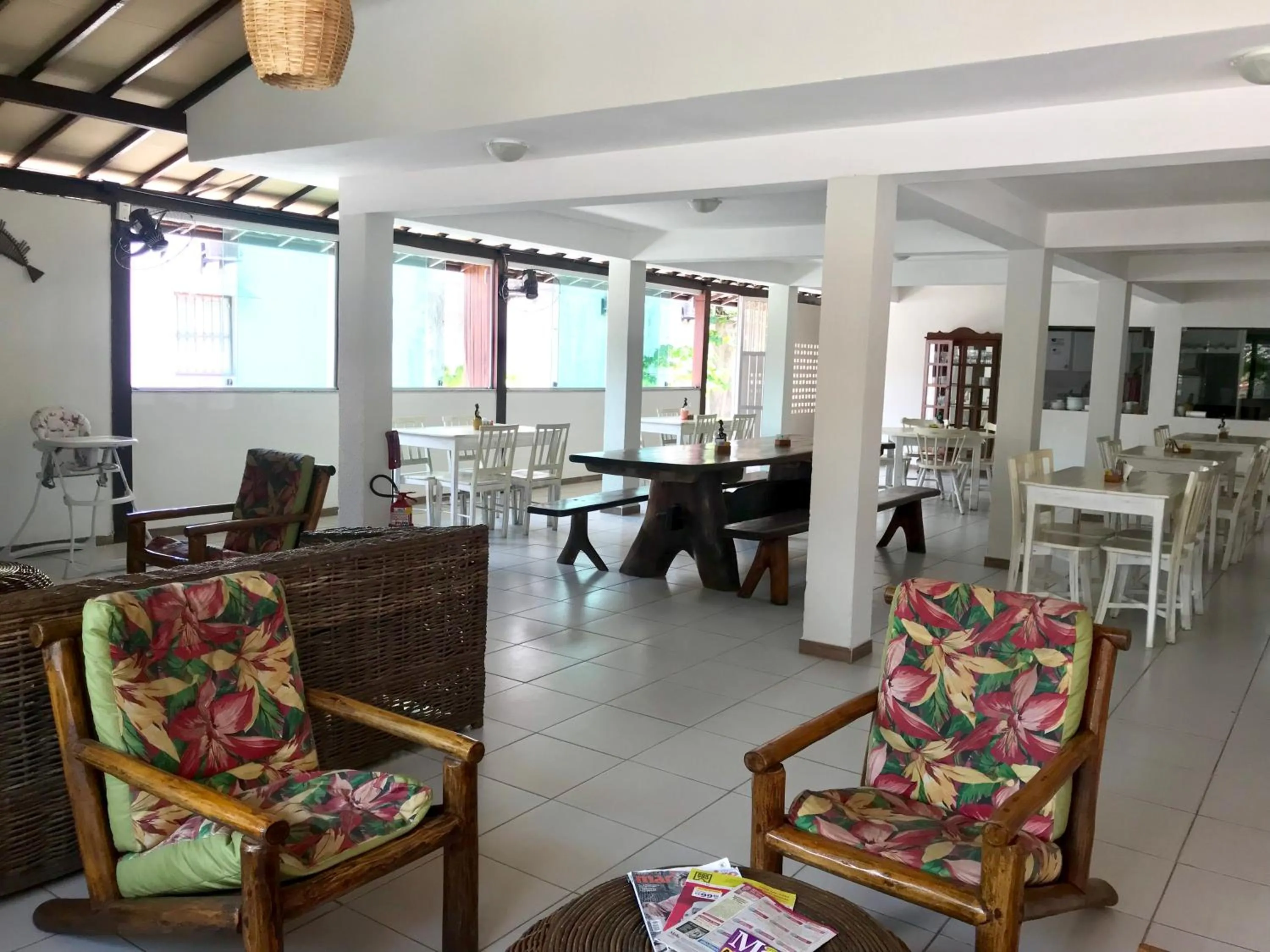 Restaurant/places to eat in Pousada Flor de Maraca