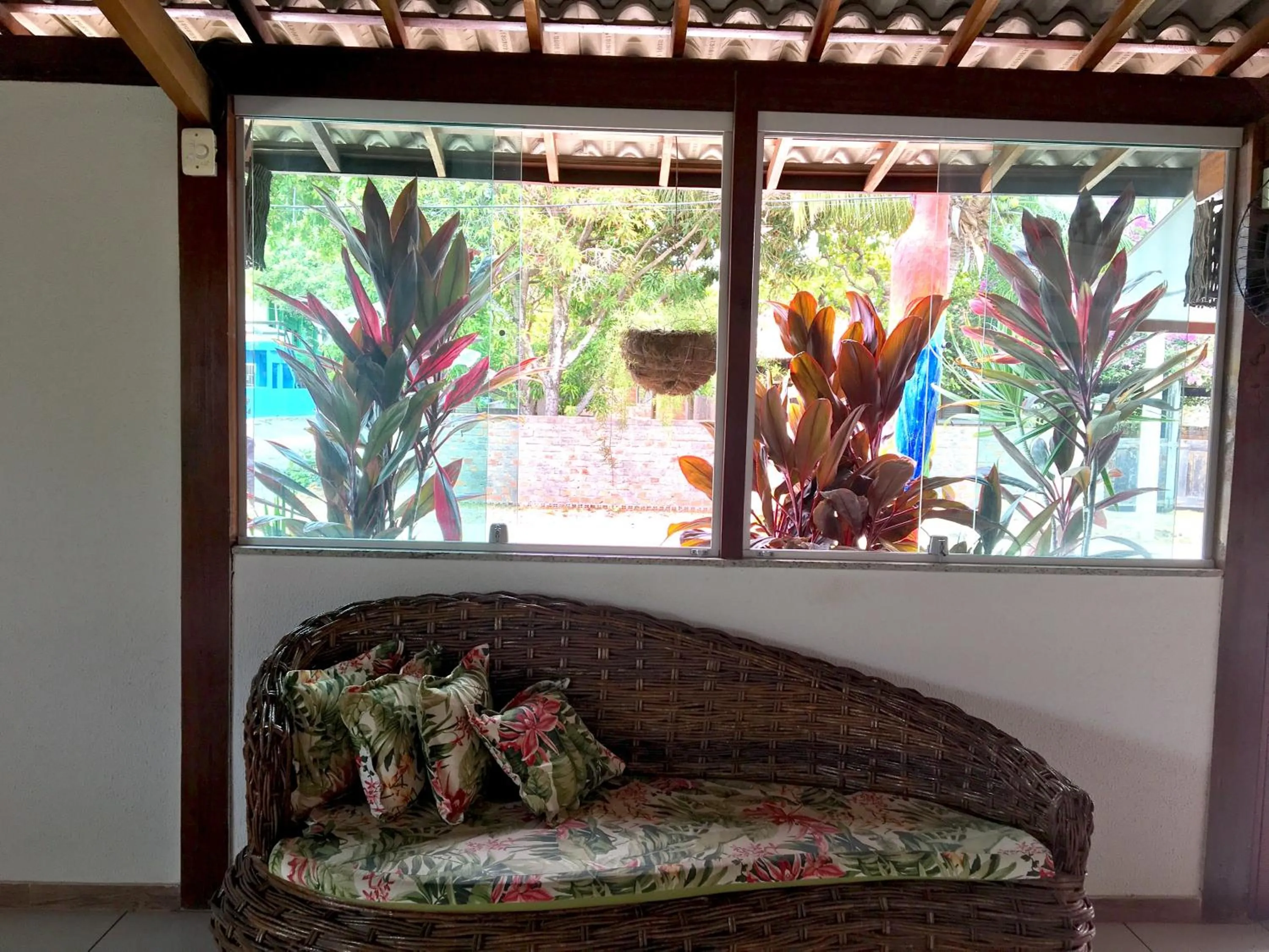 Living room in Pousada Flor de Maraca