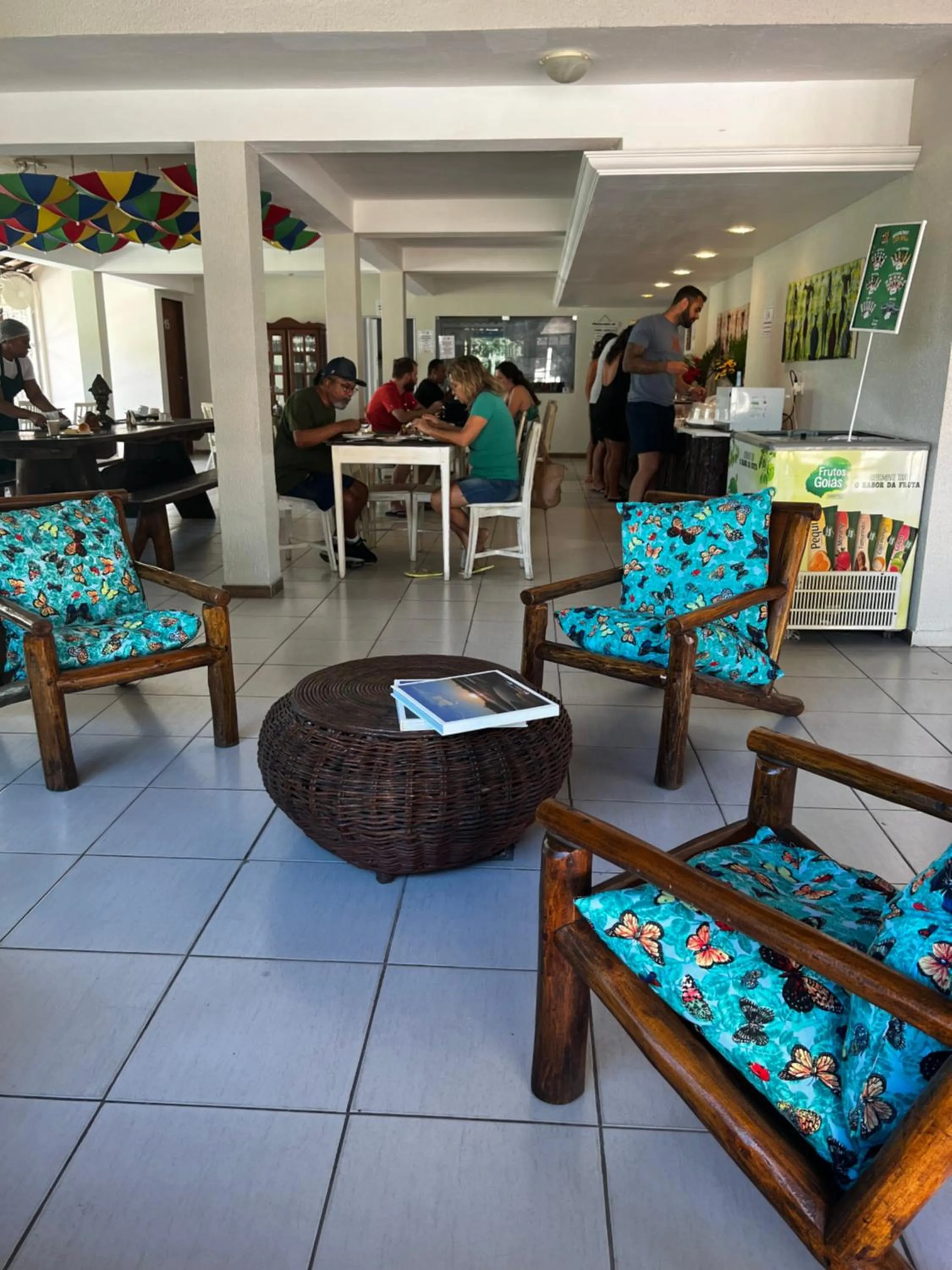 Restaurant/places to eat in Pousada Flor de Maraca