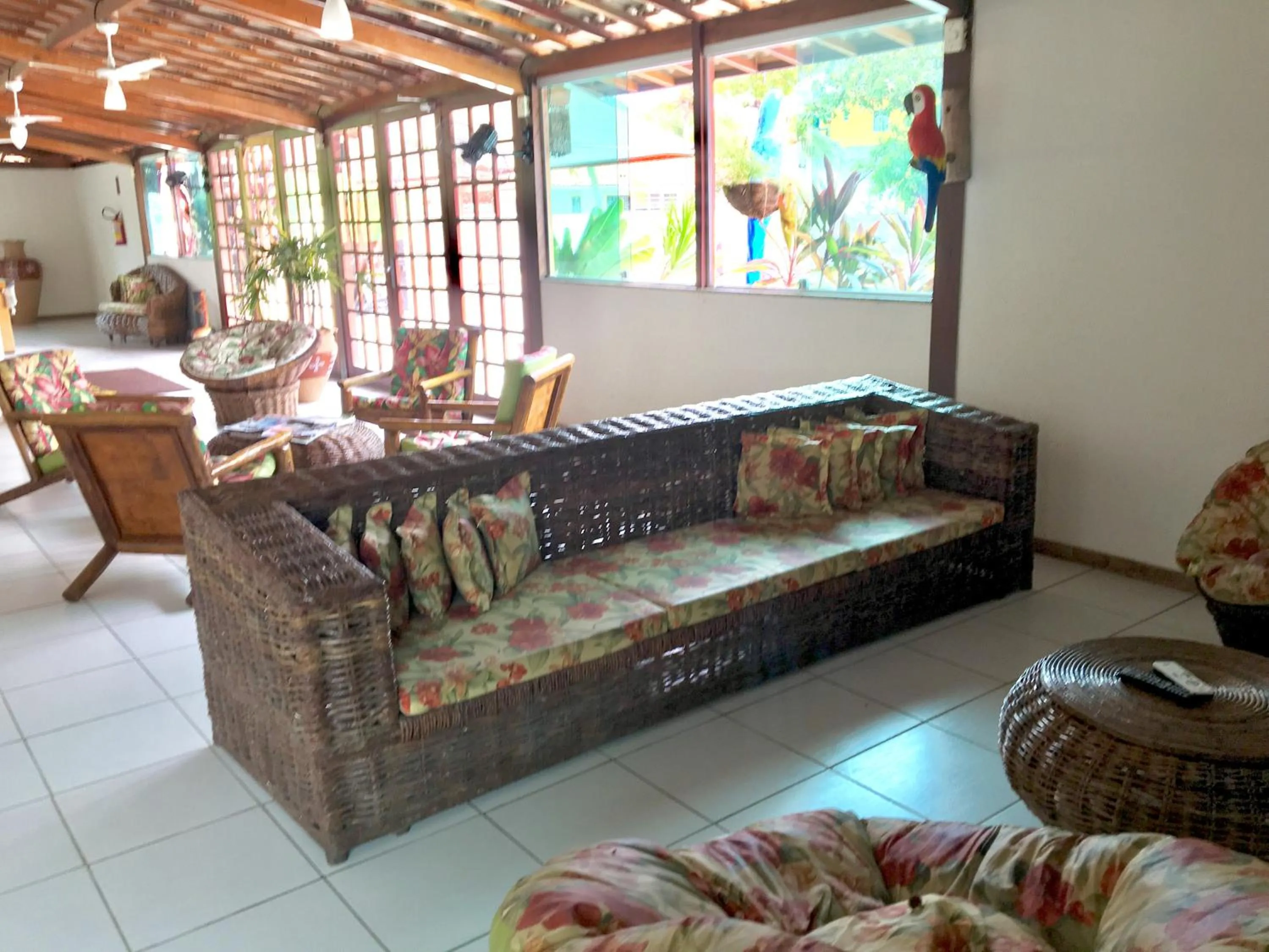Living room in Pousada Flor de Maraca