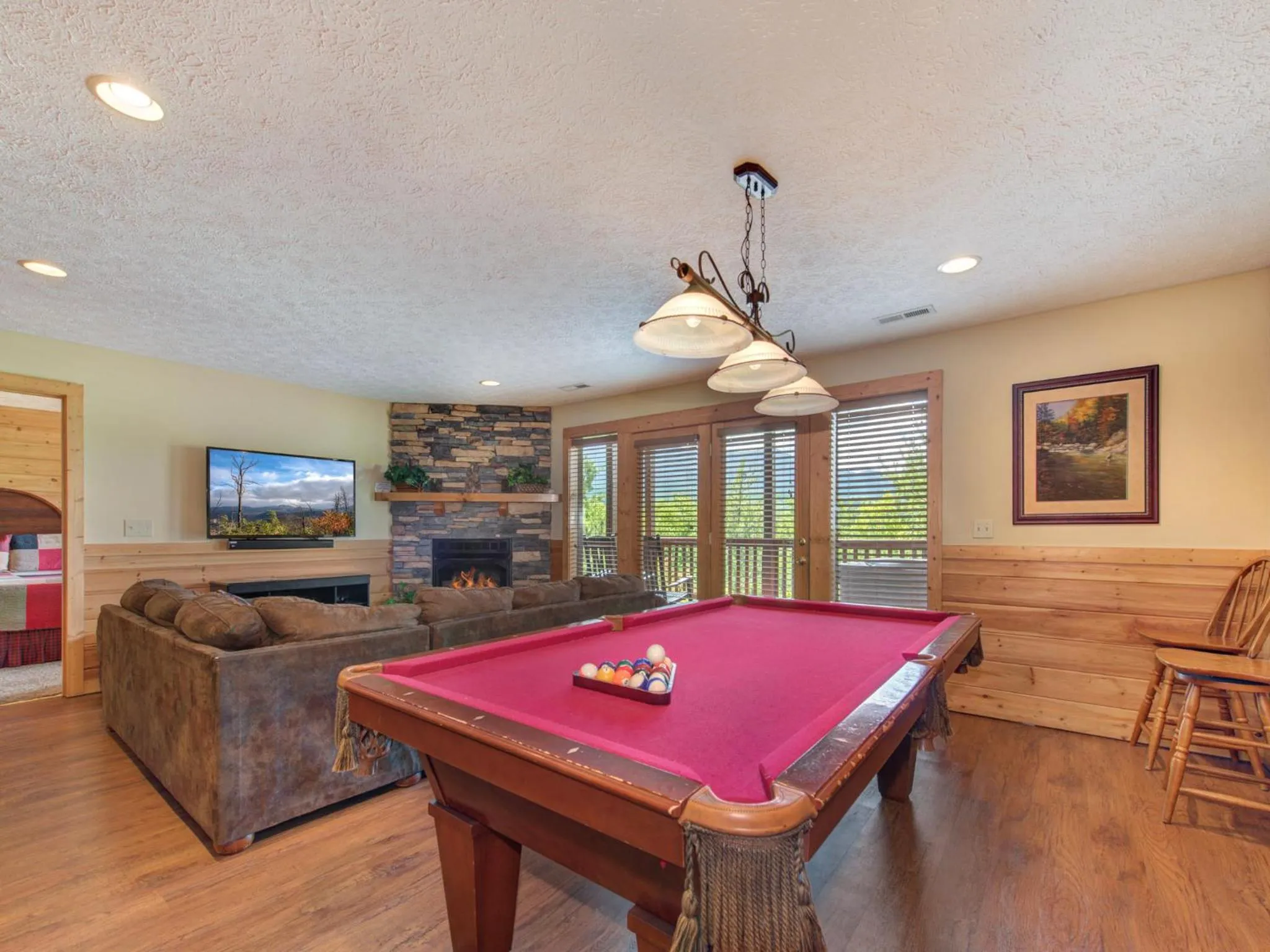 Property building in Eagles Point Lodge