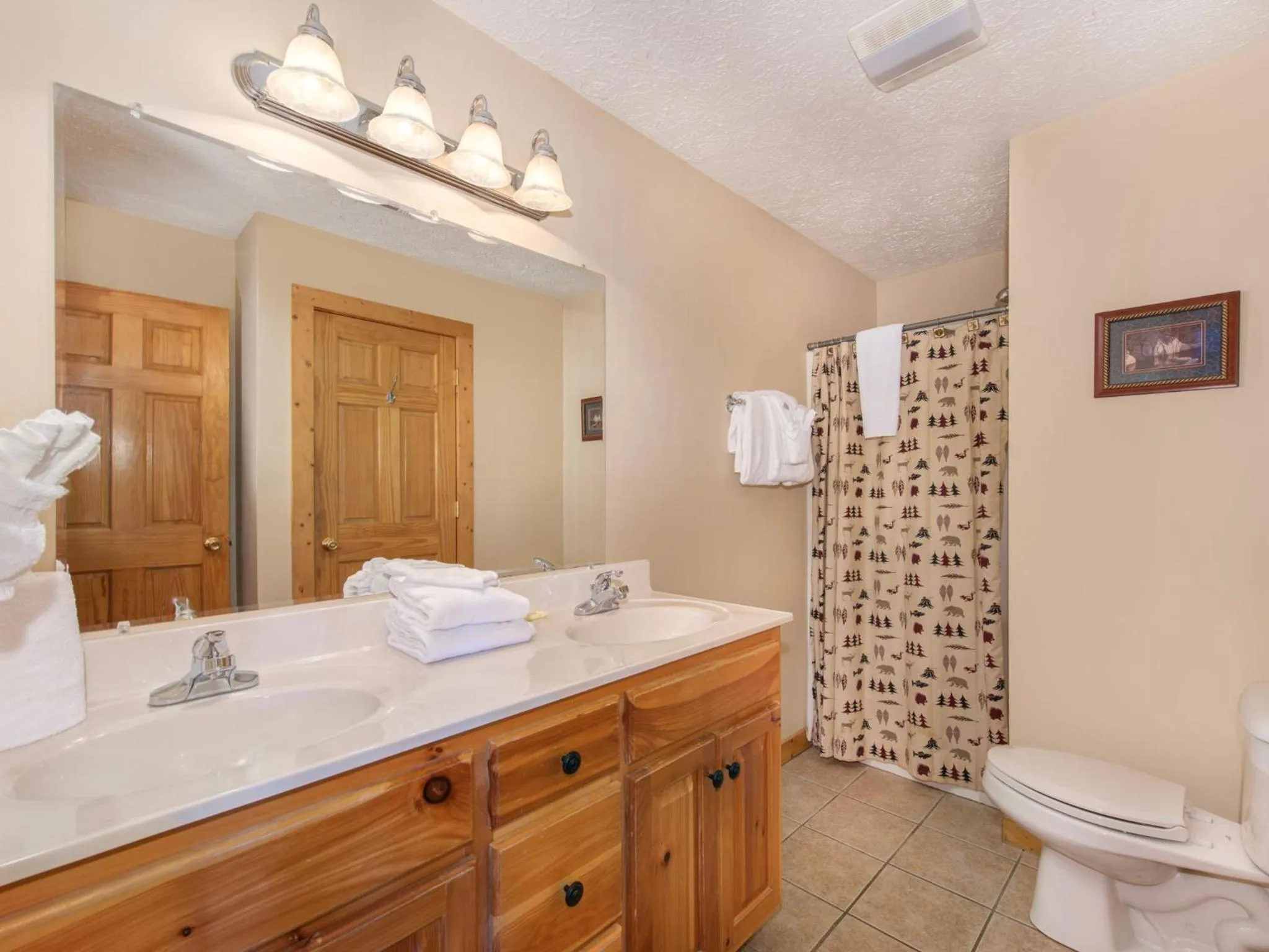 Property building in Eagles Point Lodge