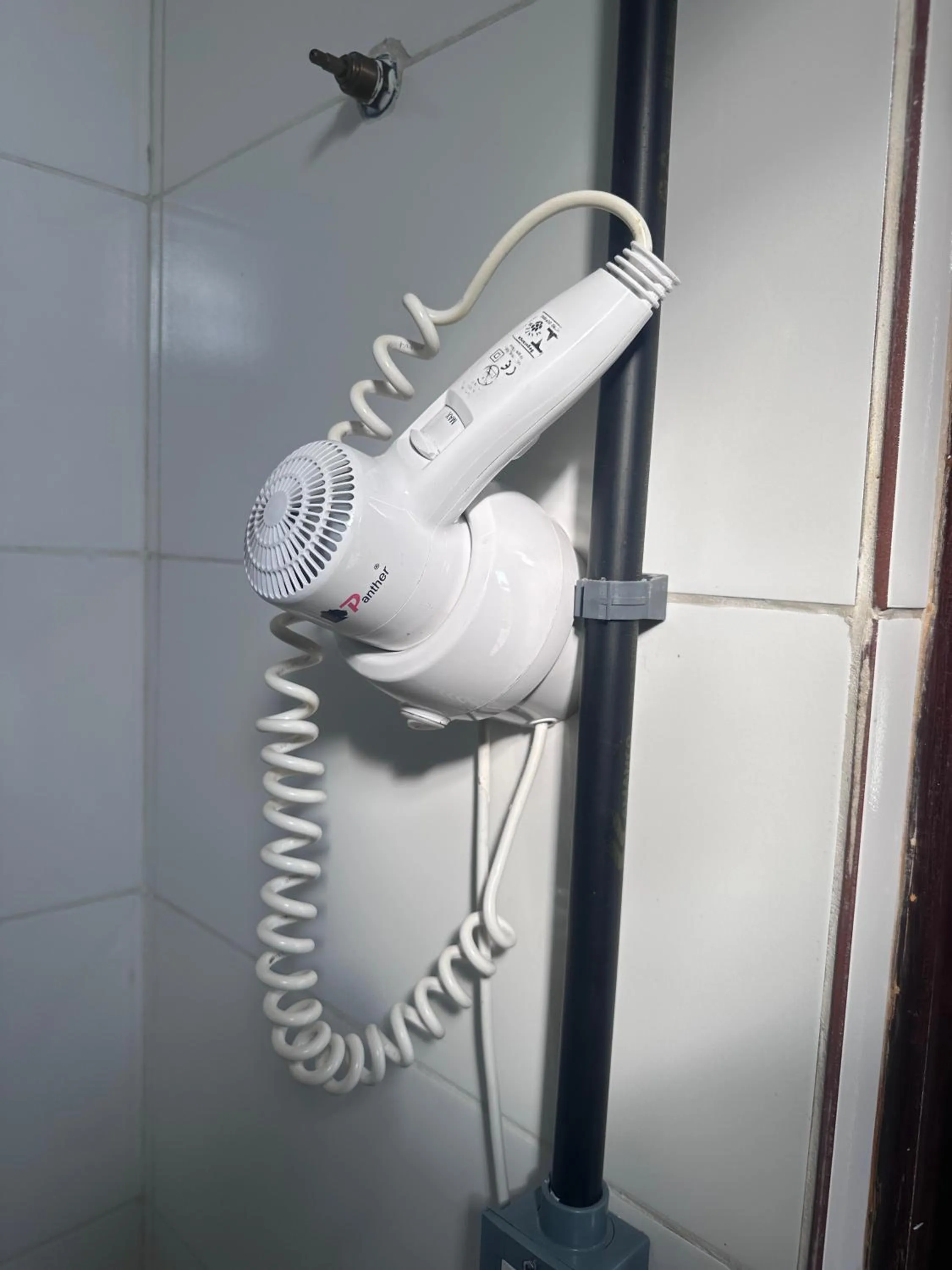 hair dryier in Pousada Brisa e Mar