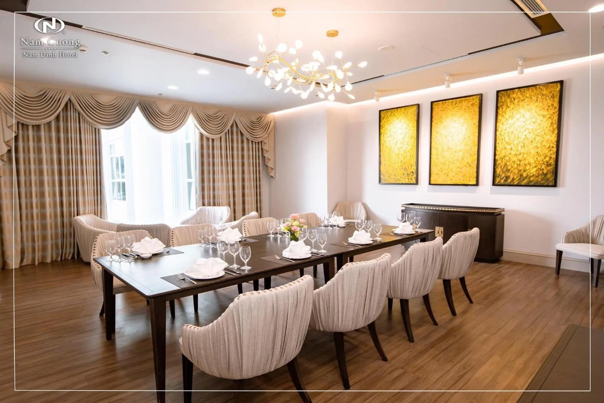 Restaurant/places to eat in Nam Cuong Nam Dinh Hotel