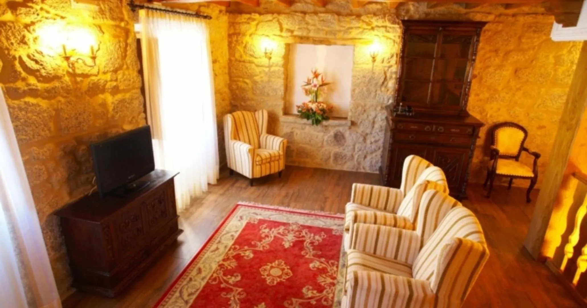 TV and multimedia in Hotel Vila do Val