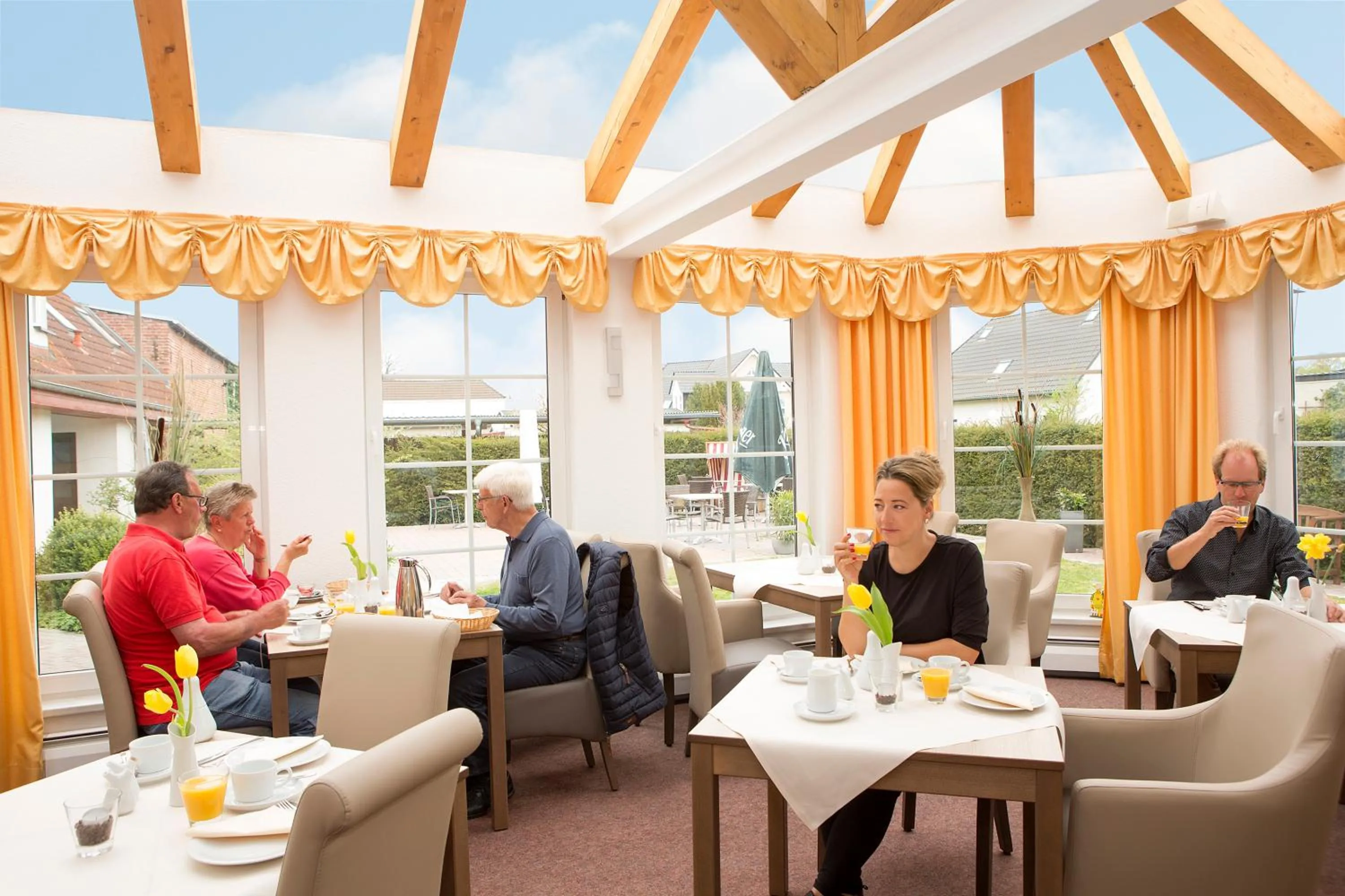 Restaurant/places to eat in Ferienhotel Bernstein