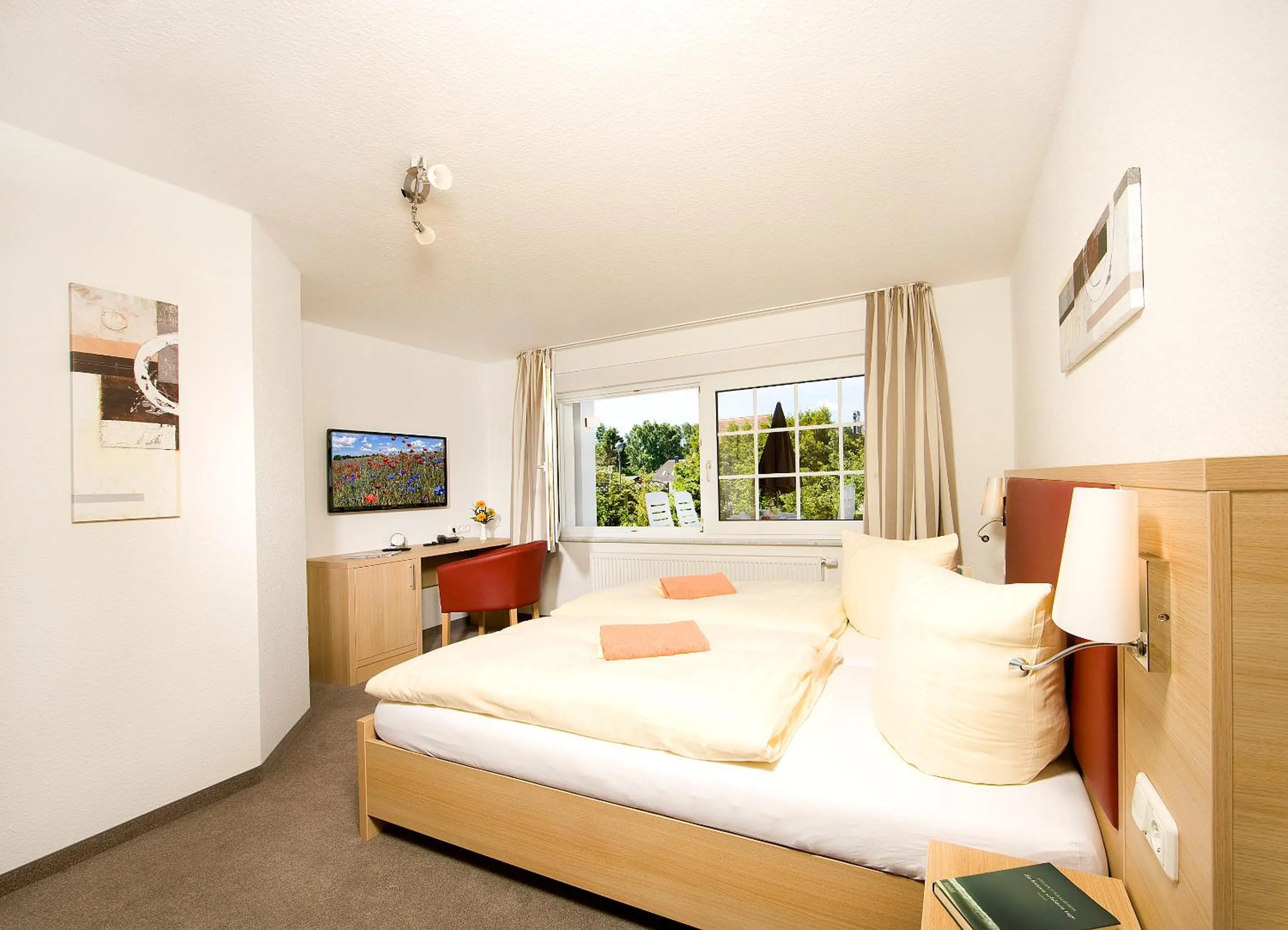 Photo of the whole room, Bed in Ferienhotel Bernstein