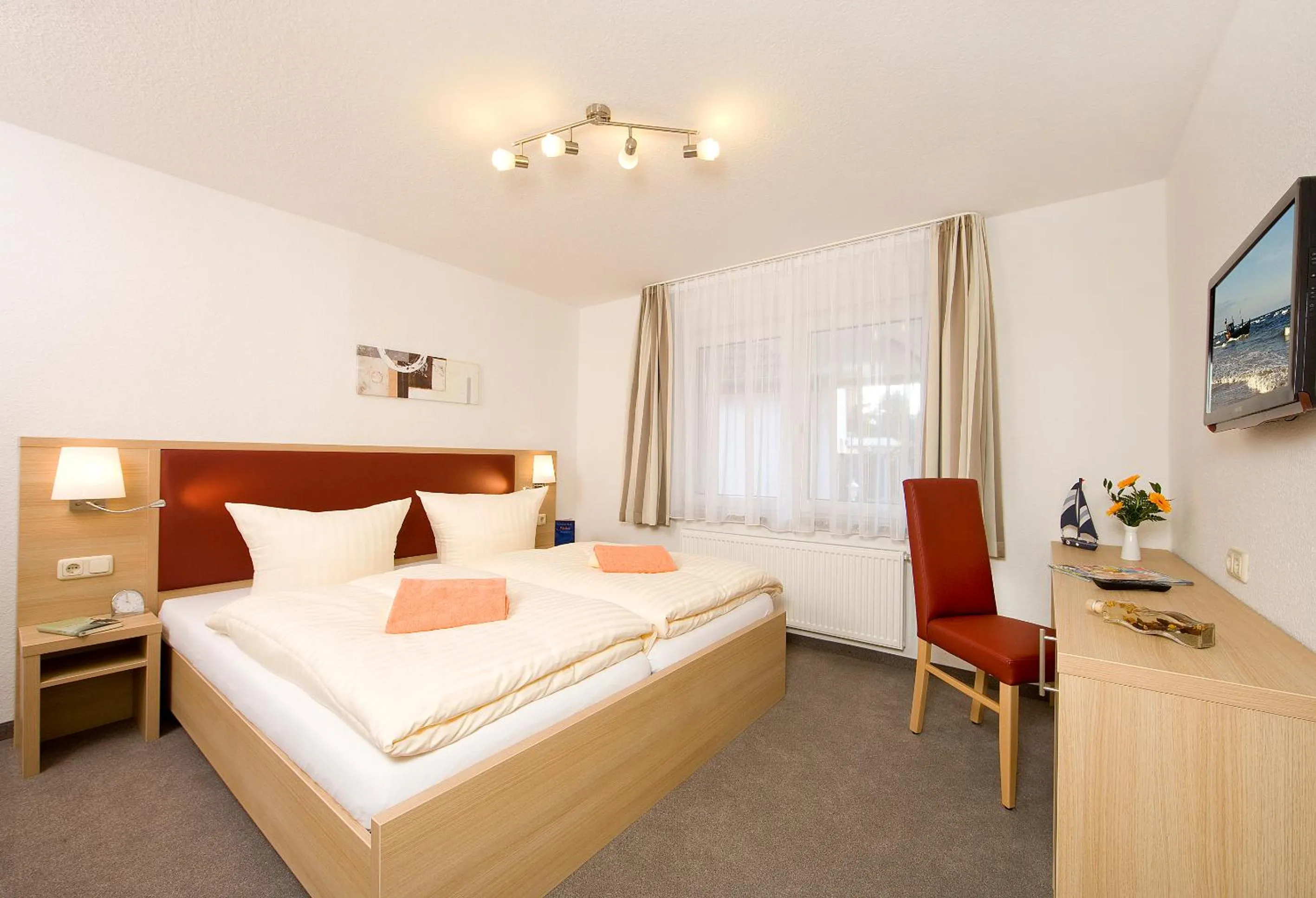 Photo of the whole room, Bed in Ferienhotel Bernstein