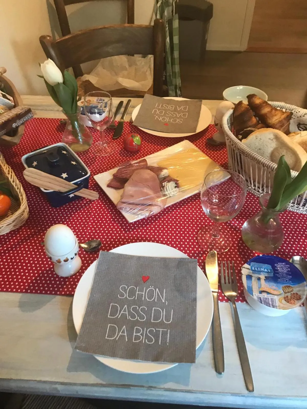 Breakfast in Bed and Breakfast De Pepersteeg