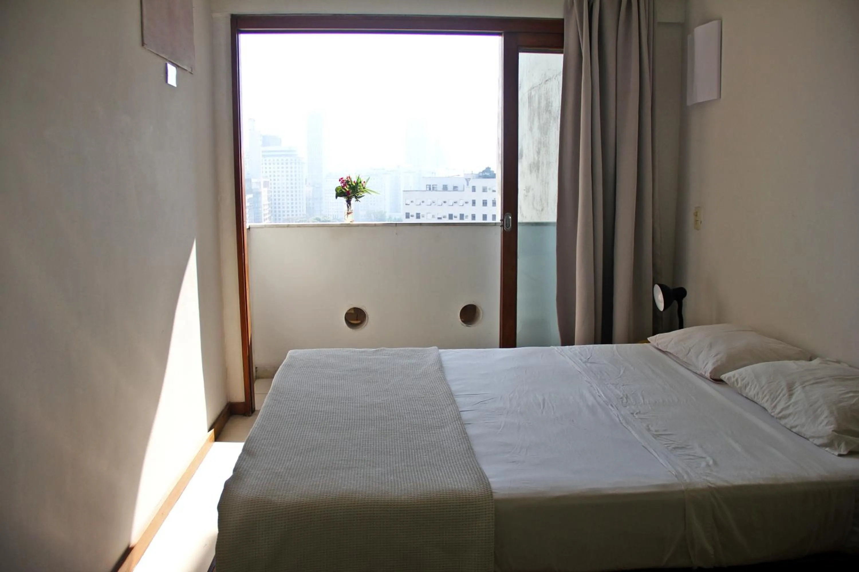 Photo of the whole room, Bed in Casa da Gente
