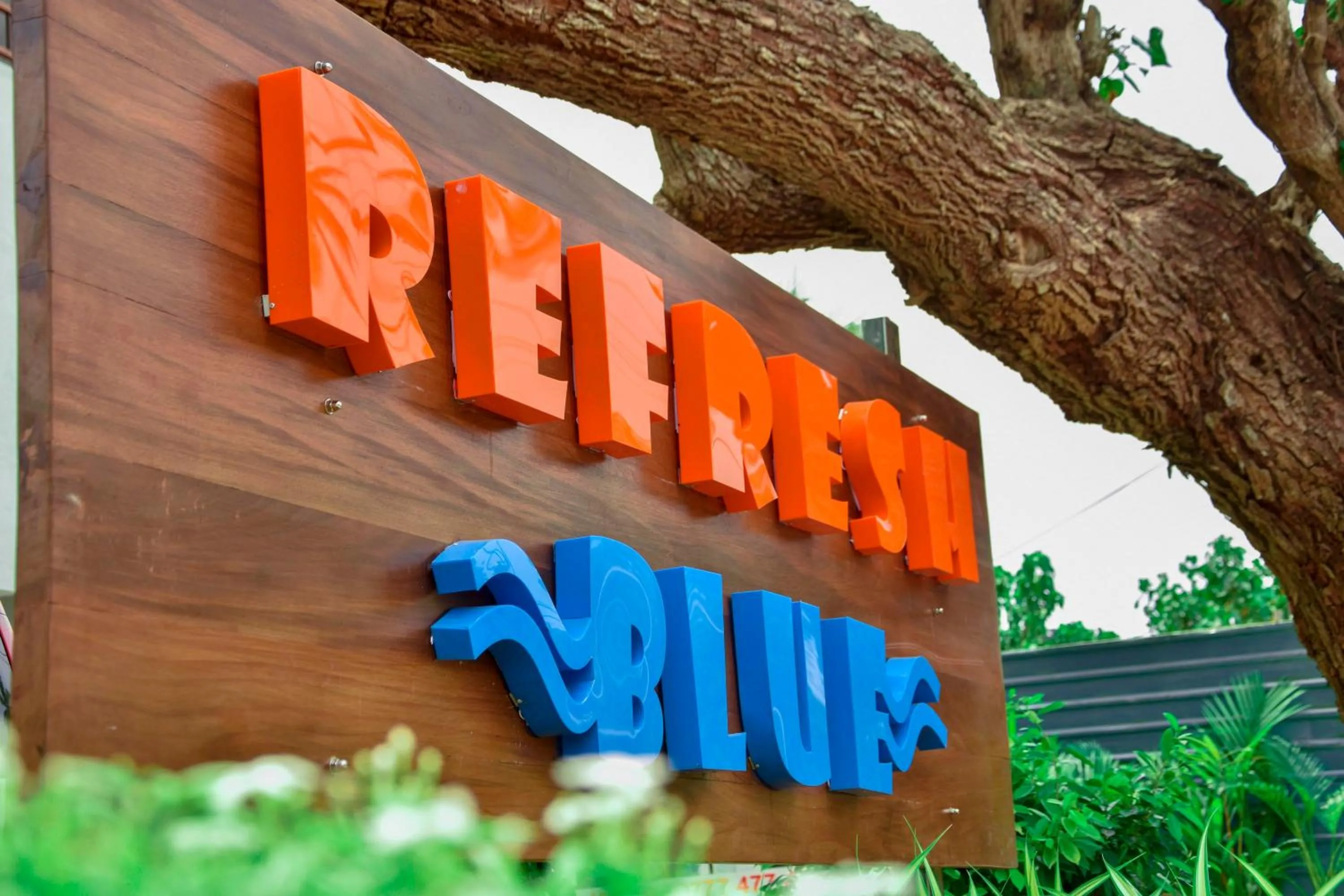 Property logo or sign in Hotel Refresh Blue