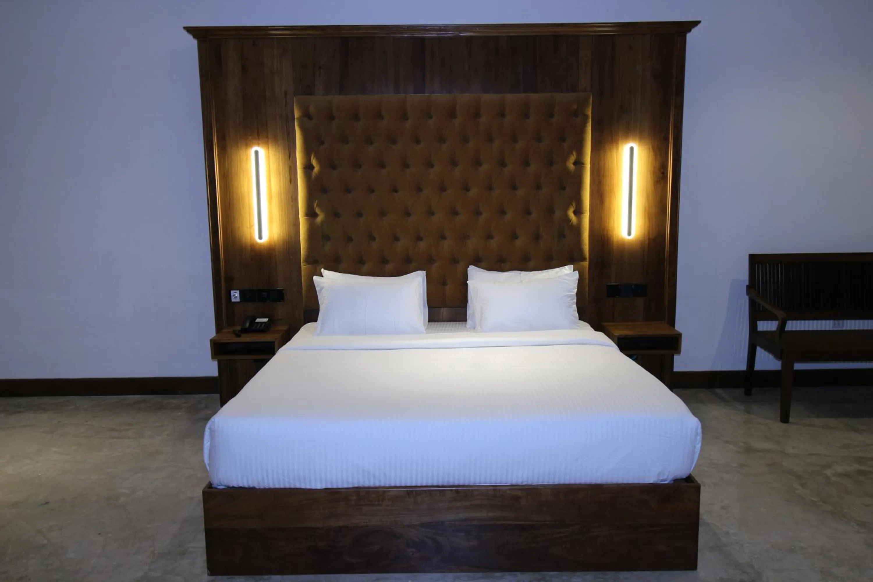 Bedroom, Bed in Hotel Refresh Blue