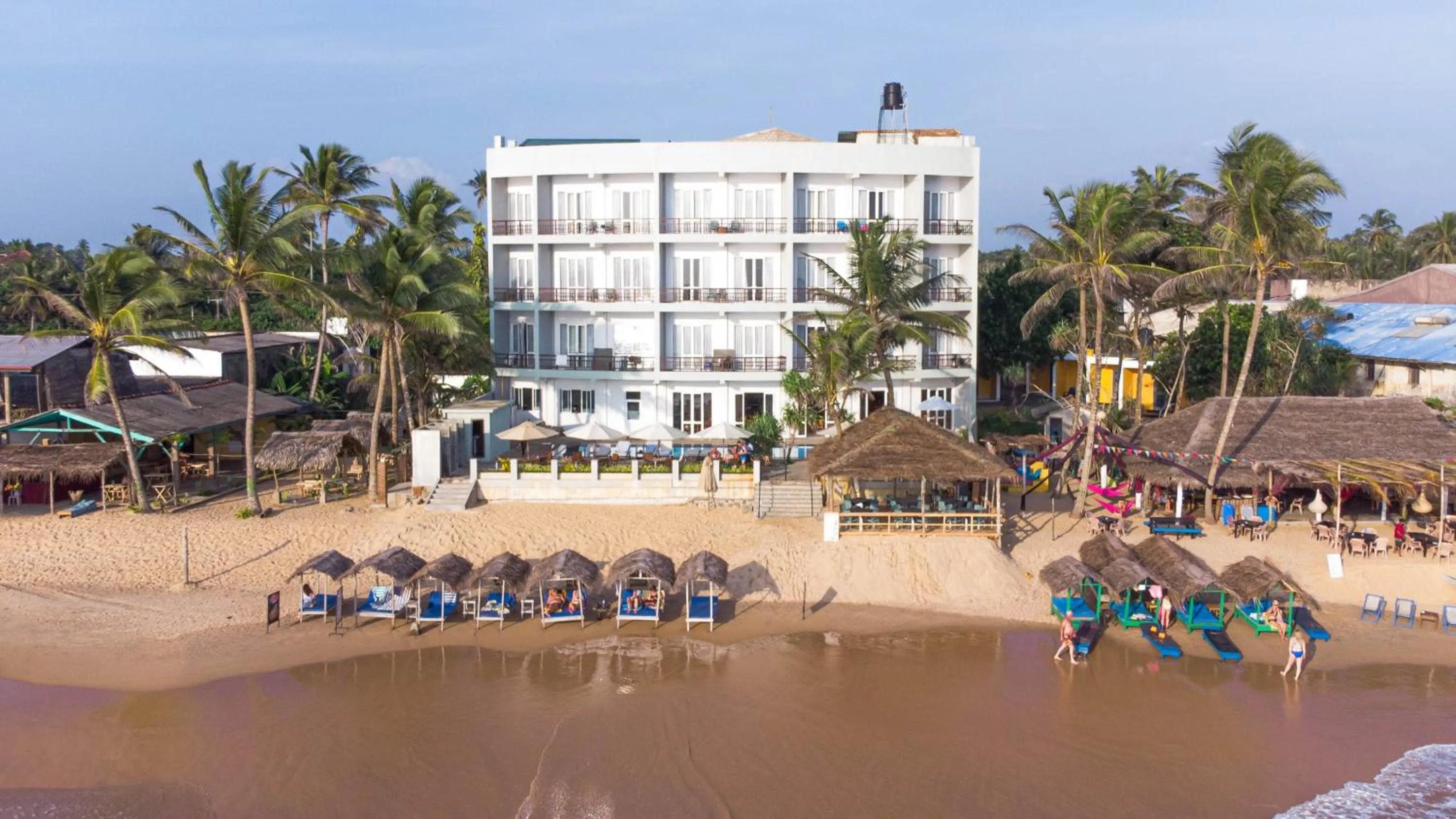 Property building in Hotel Refresh Blue