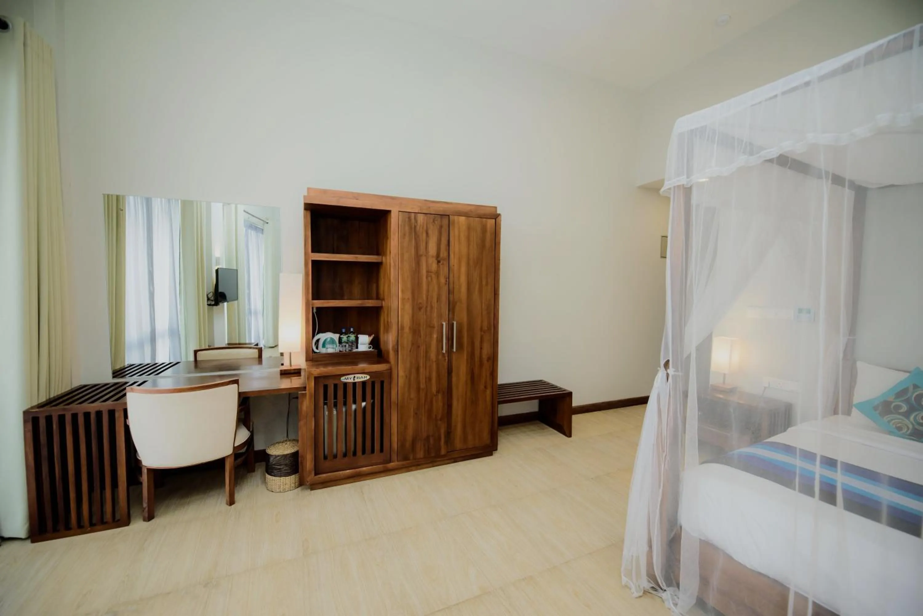 Coffee/tea facilities, Bed in Hotel Refresh Blue