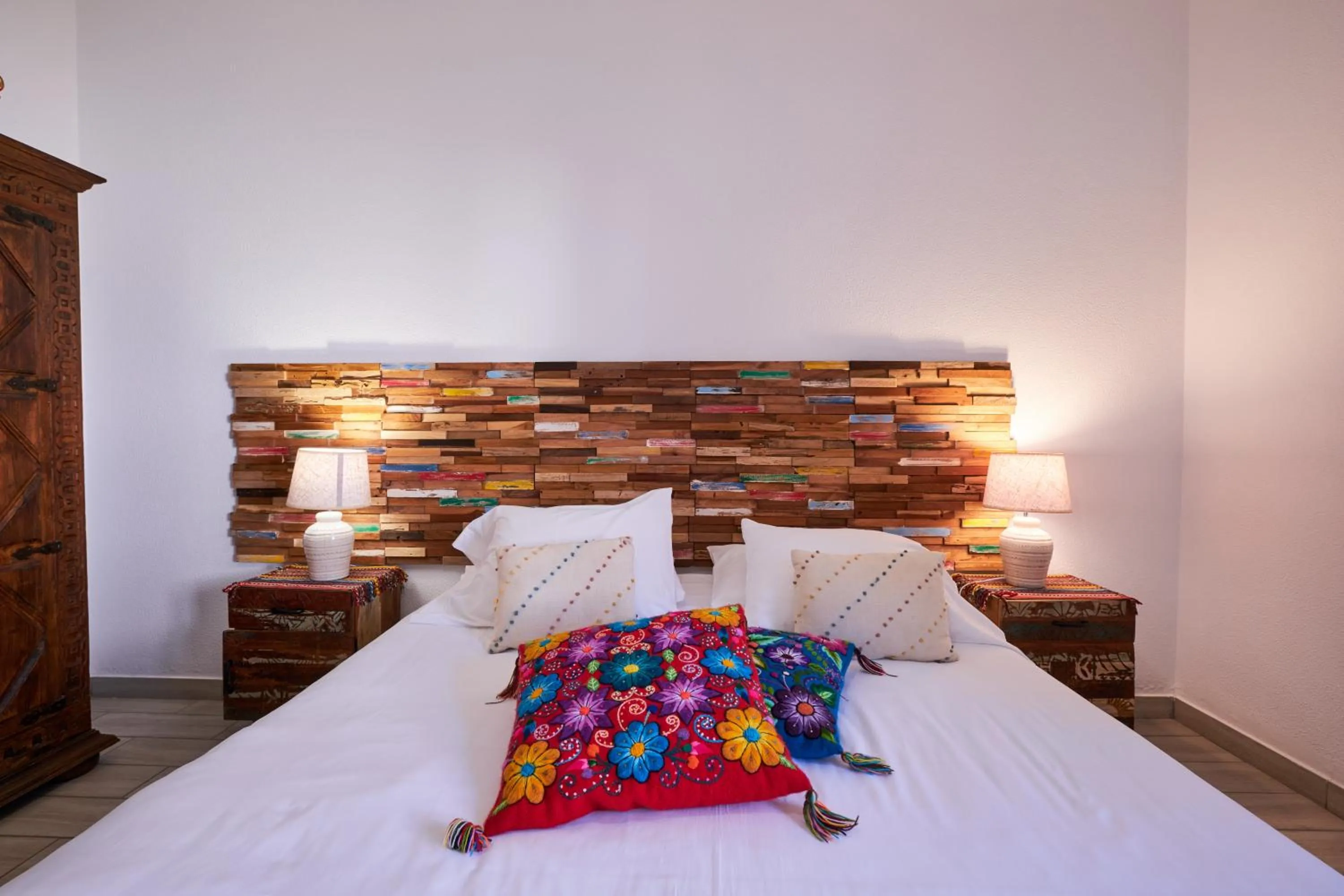 Bed in A Casa Branca - with Pool & Jacuzzi