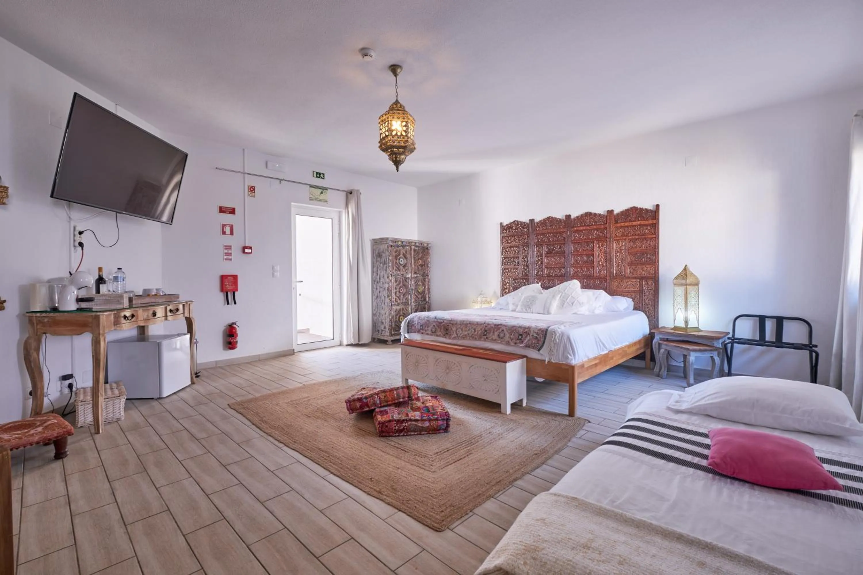 Bed in A Casa Branca - with Pool & Jacuzzi