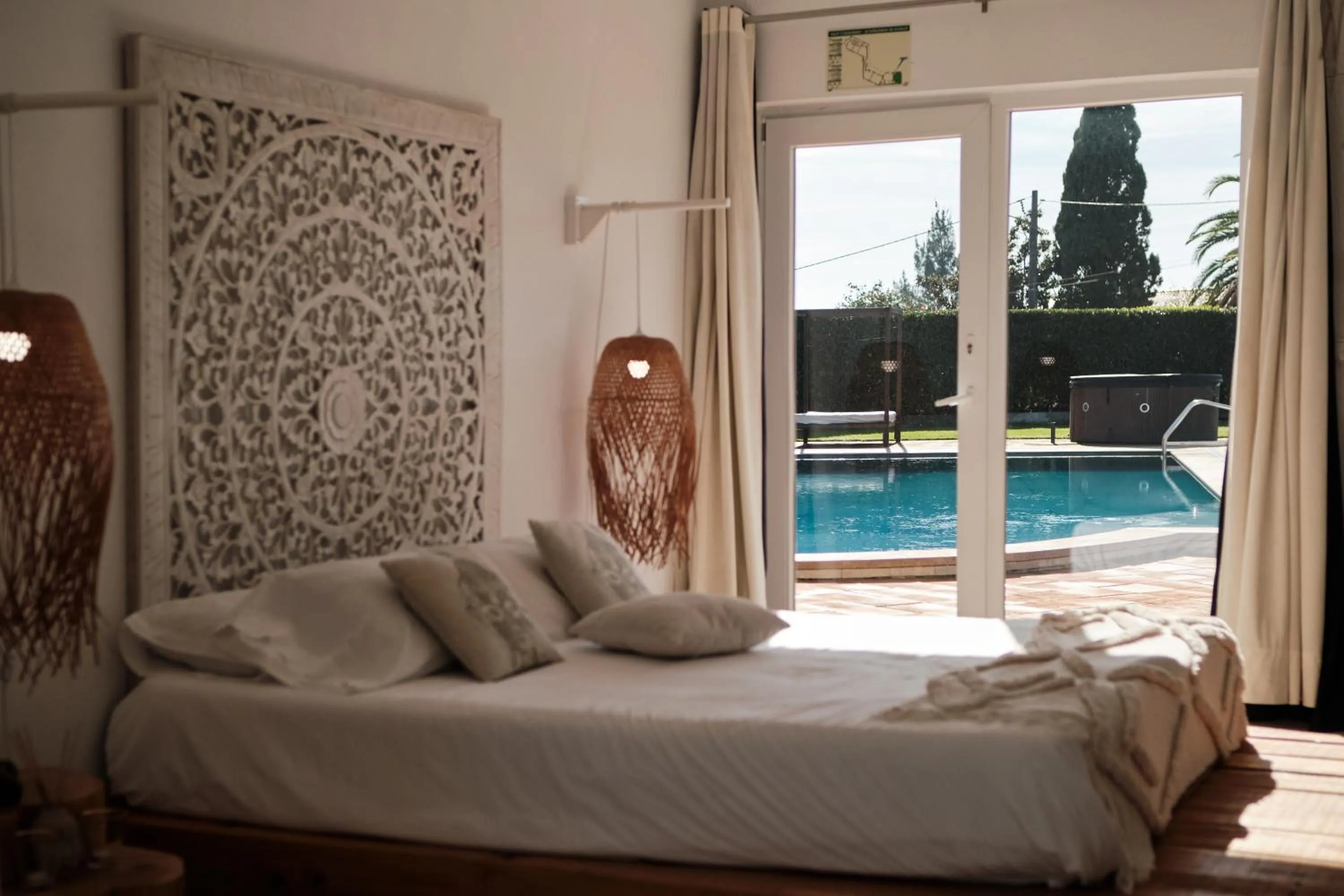 Bed in A Casa Branca - with Pool & Jacuzzi