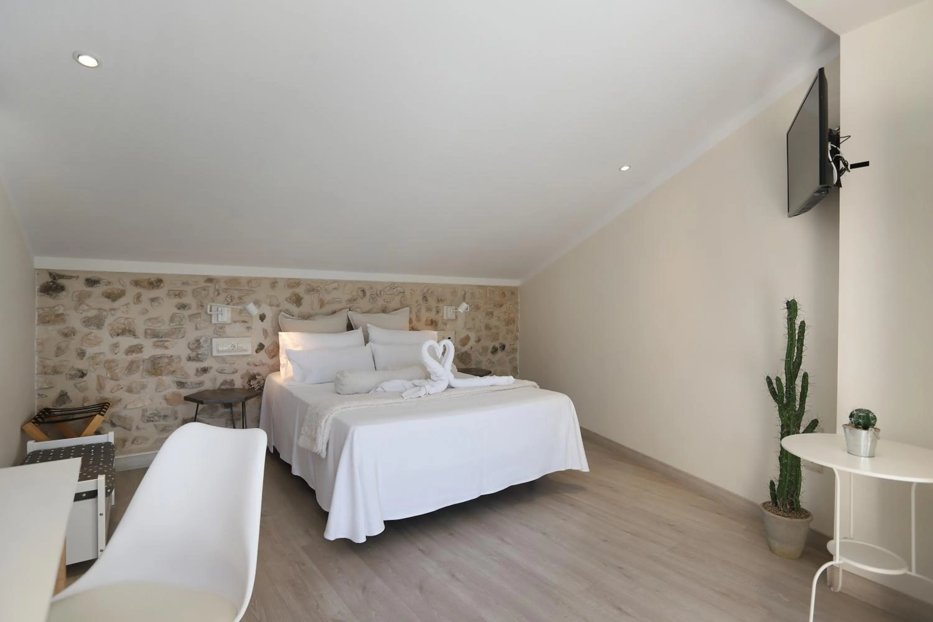 Bed in Nasilvana Hotel & Spa Adults Only