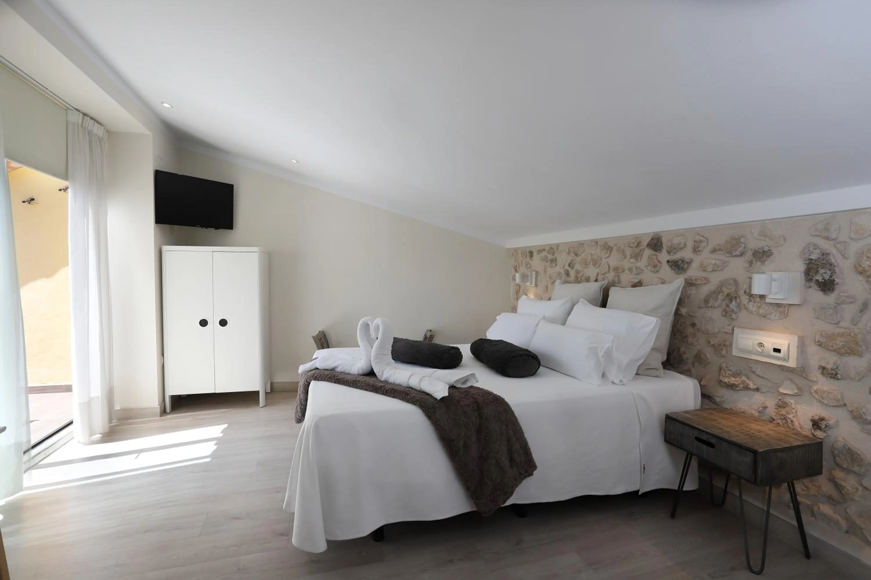 Bed in Nasilvana Hotel & Spa Adults Only