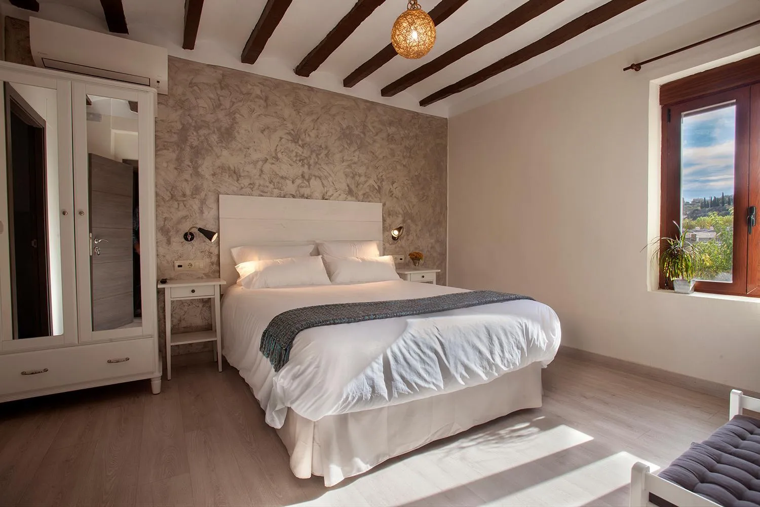 Bed in Nasilvana Hotel & Spa Adults Only