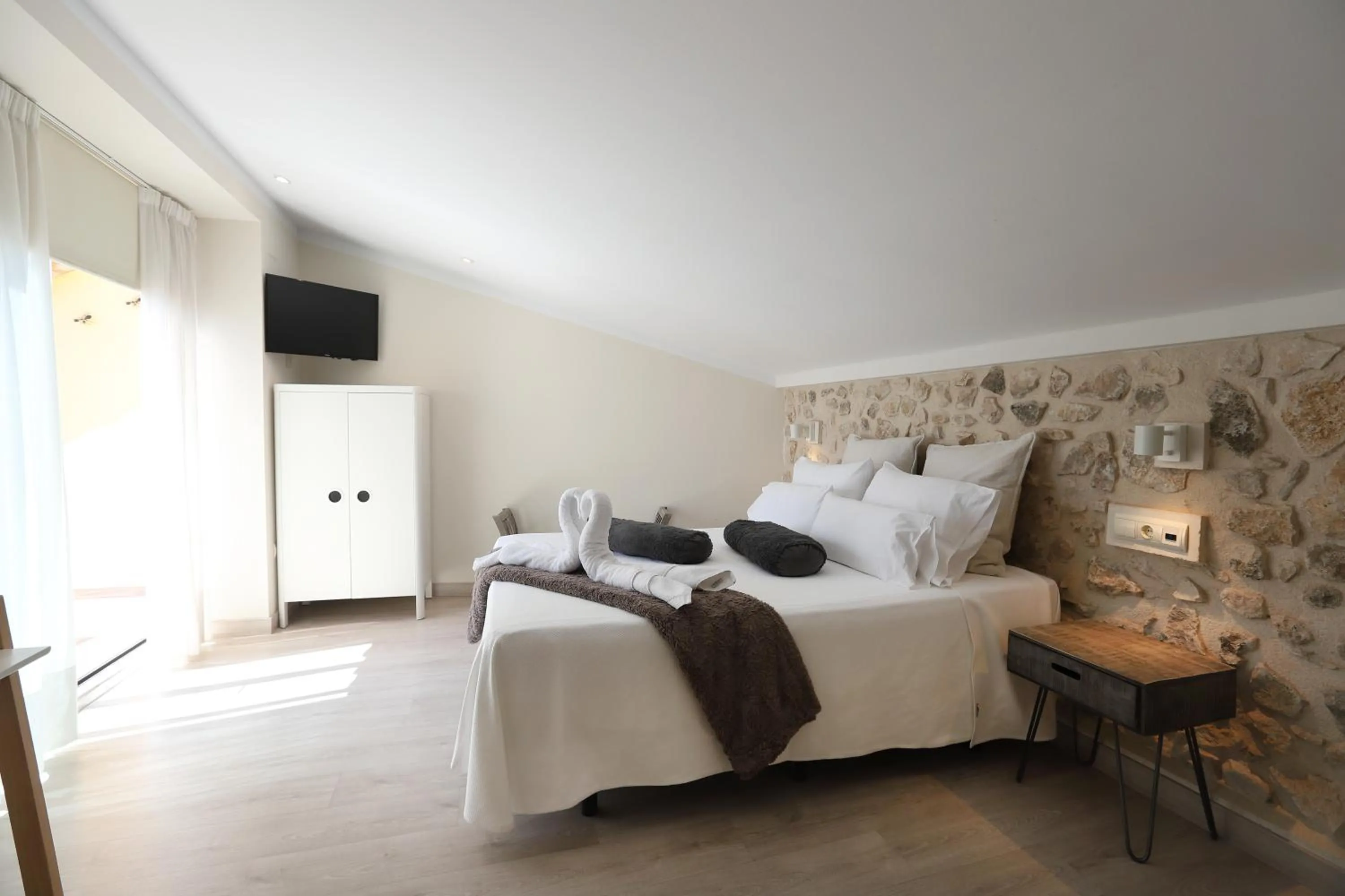 Bed in Nasilvana Hotel & Spa Adults Only