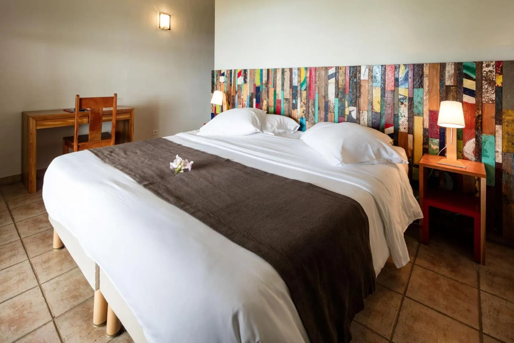 Bedroom, Bed in Le Rayon Vert - Hôtel & Restaurant VUE SUR MER