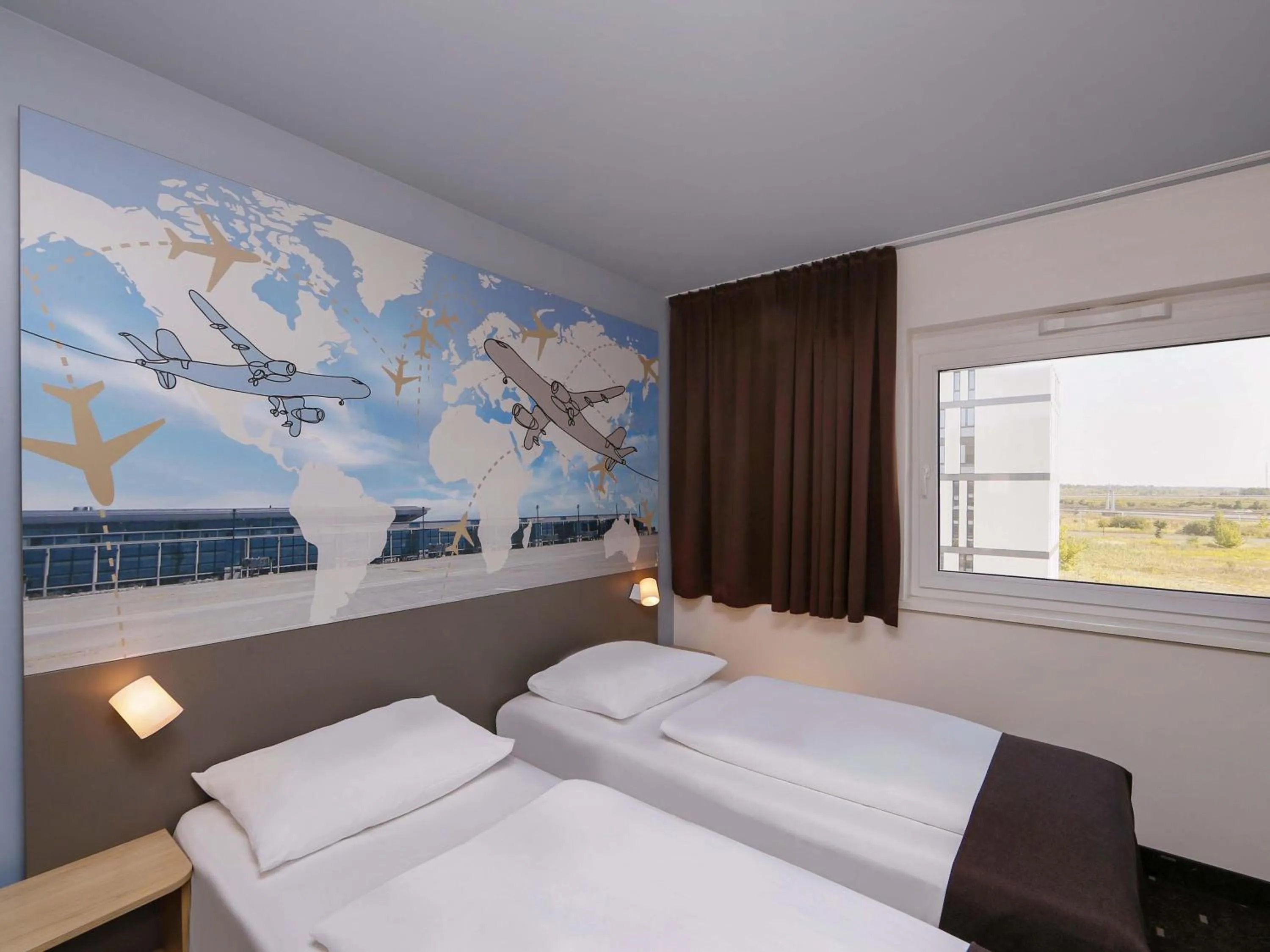 Photo of the whole room, Bed in B&B Hotel Berlin-Airport