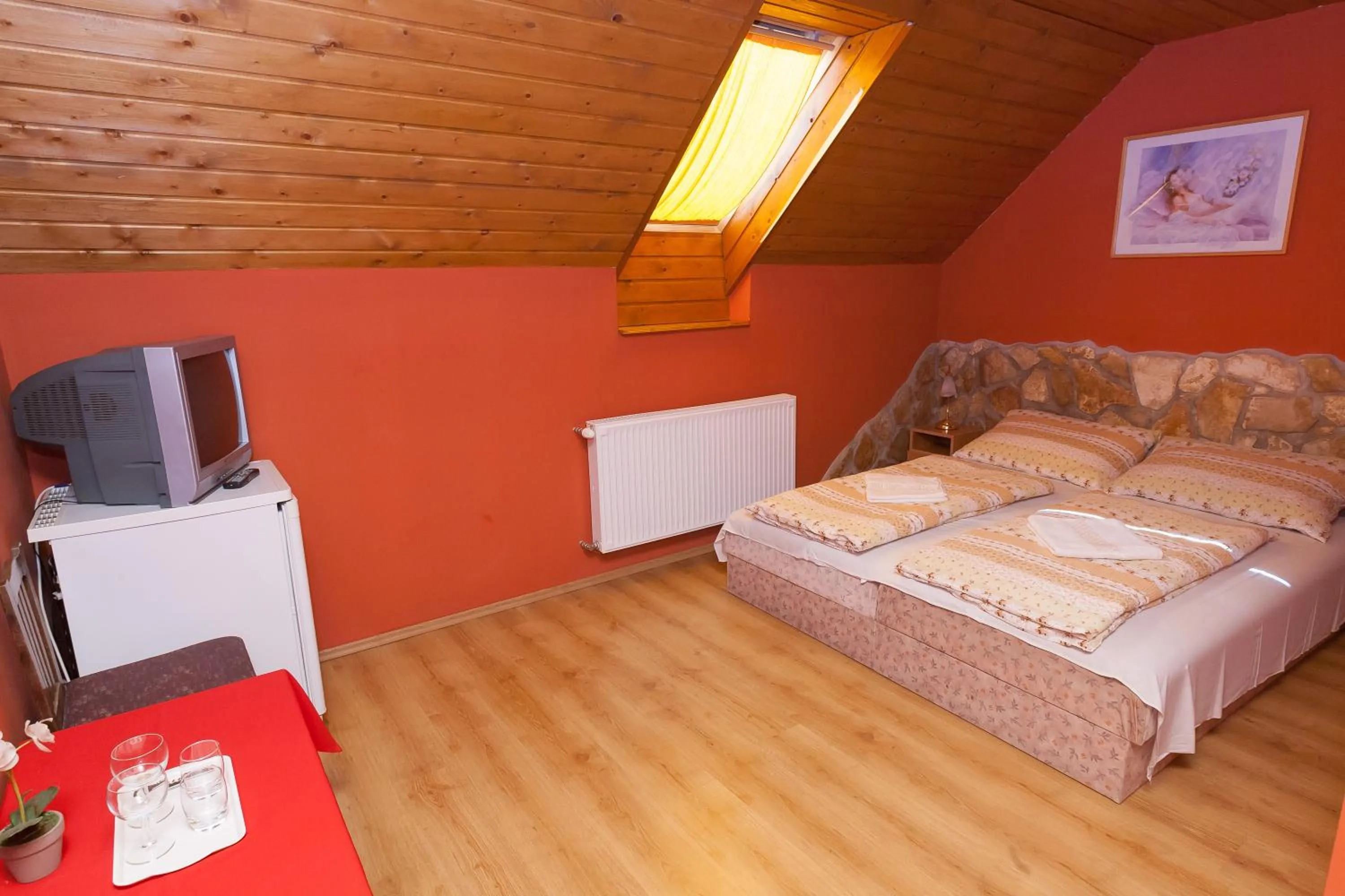 Bedroom, Bed in Páratlan Apartmanház