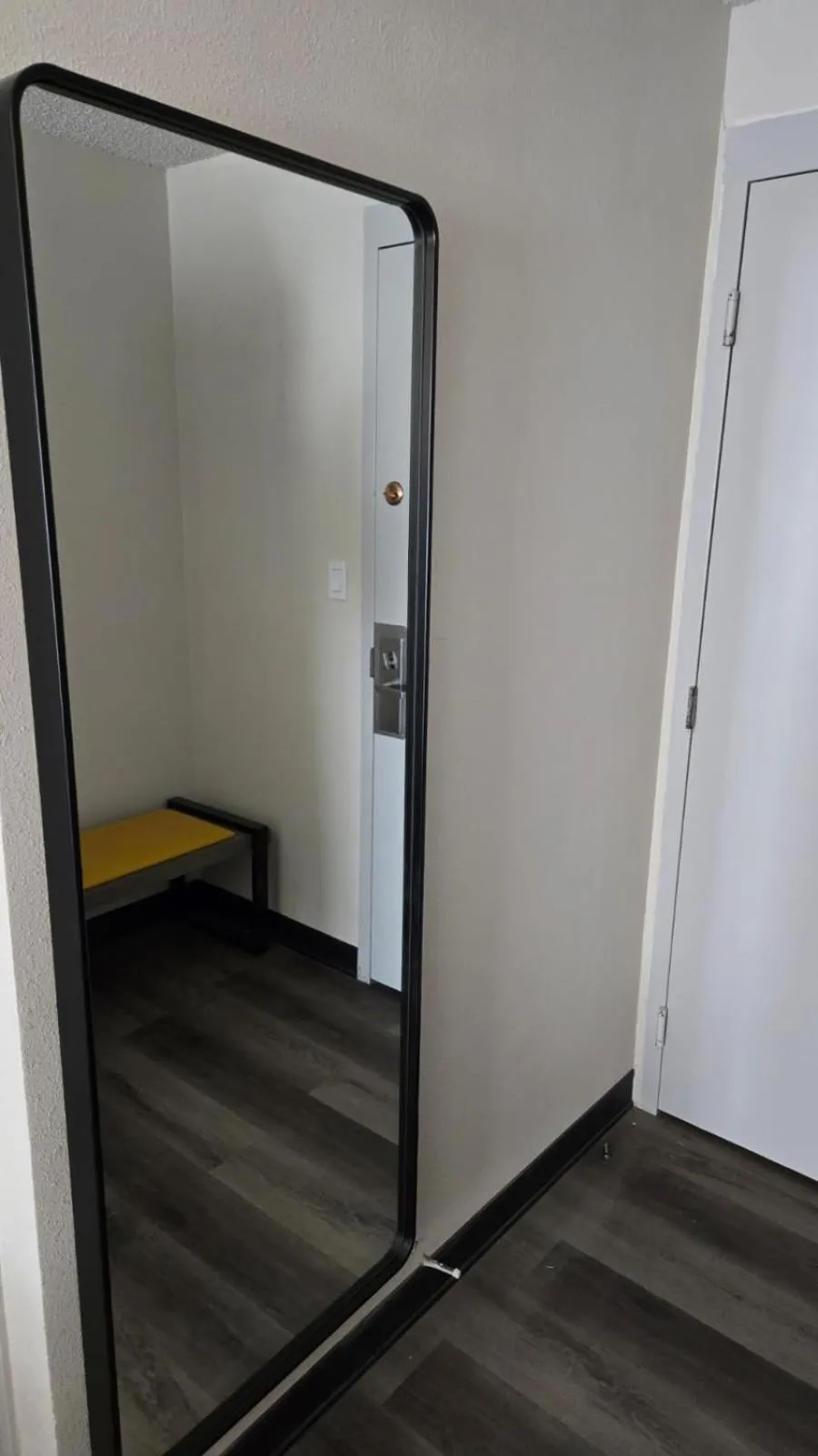 Bedroom, Bed in Dakota Inn