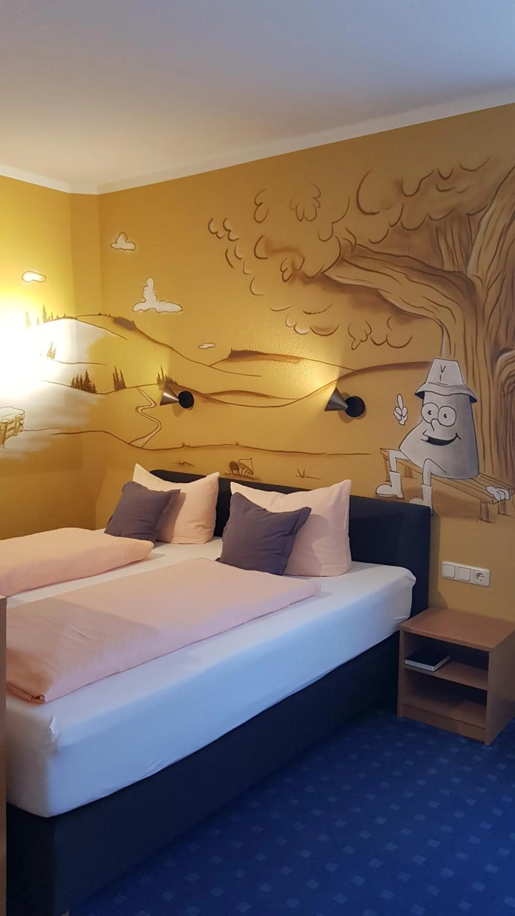 Photo of the whole room, Bed in Hotel Vierenstraße