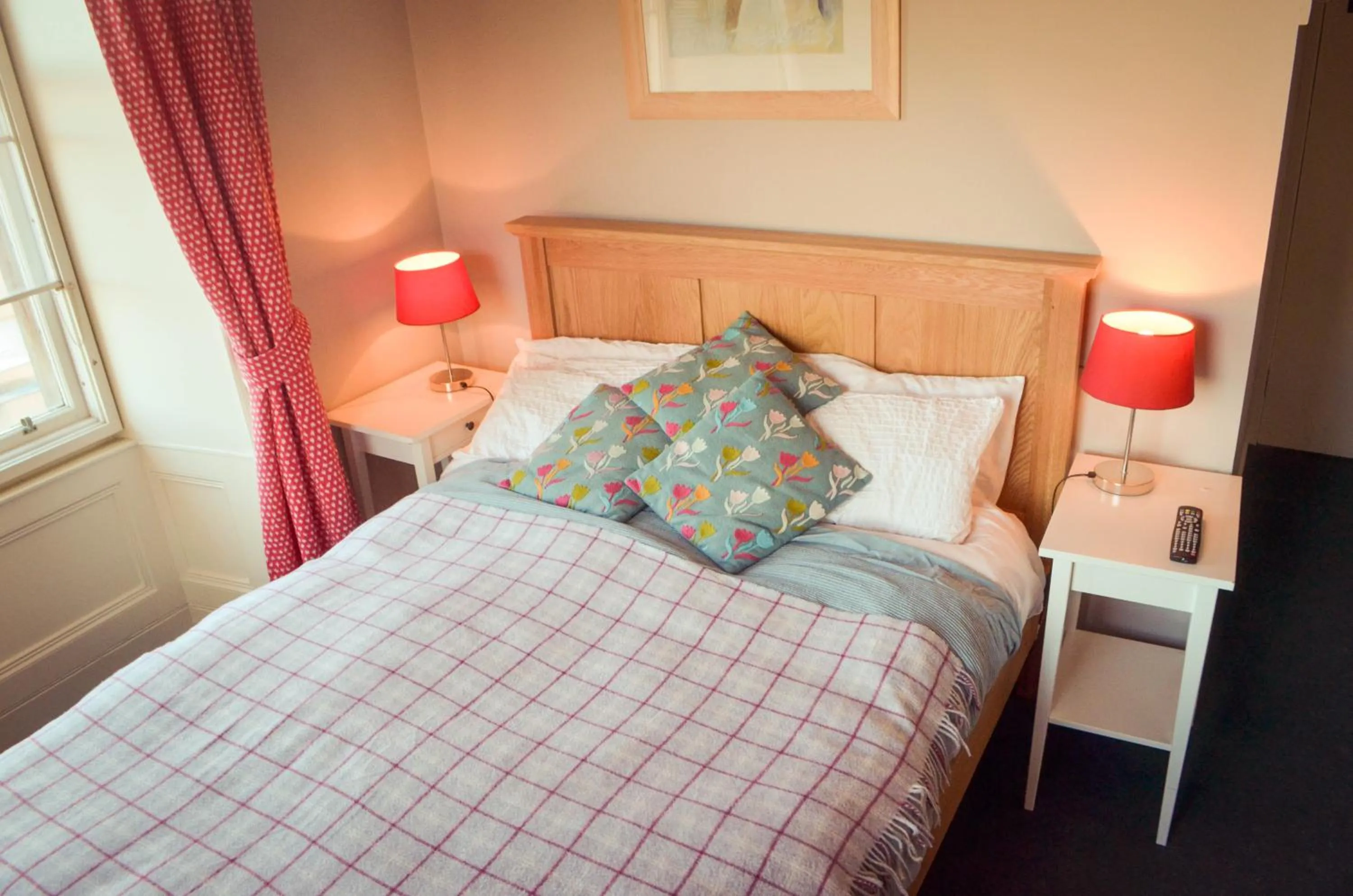 Bedroom in William Wallace Hotel