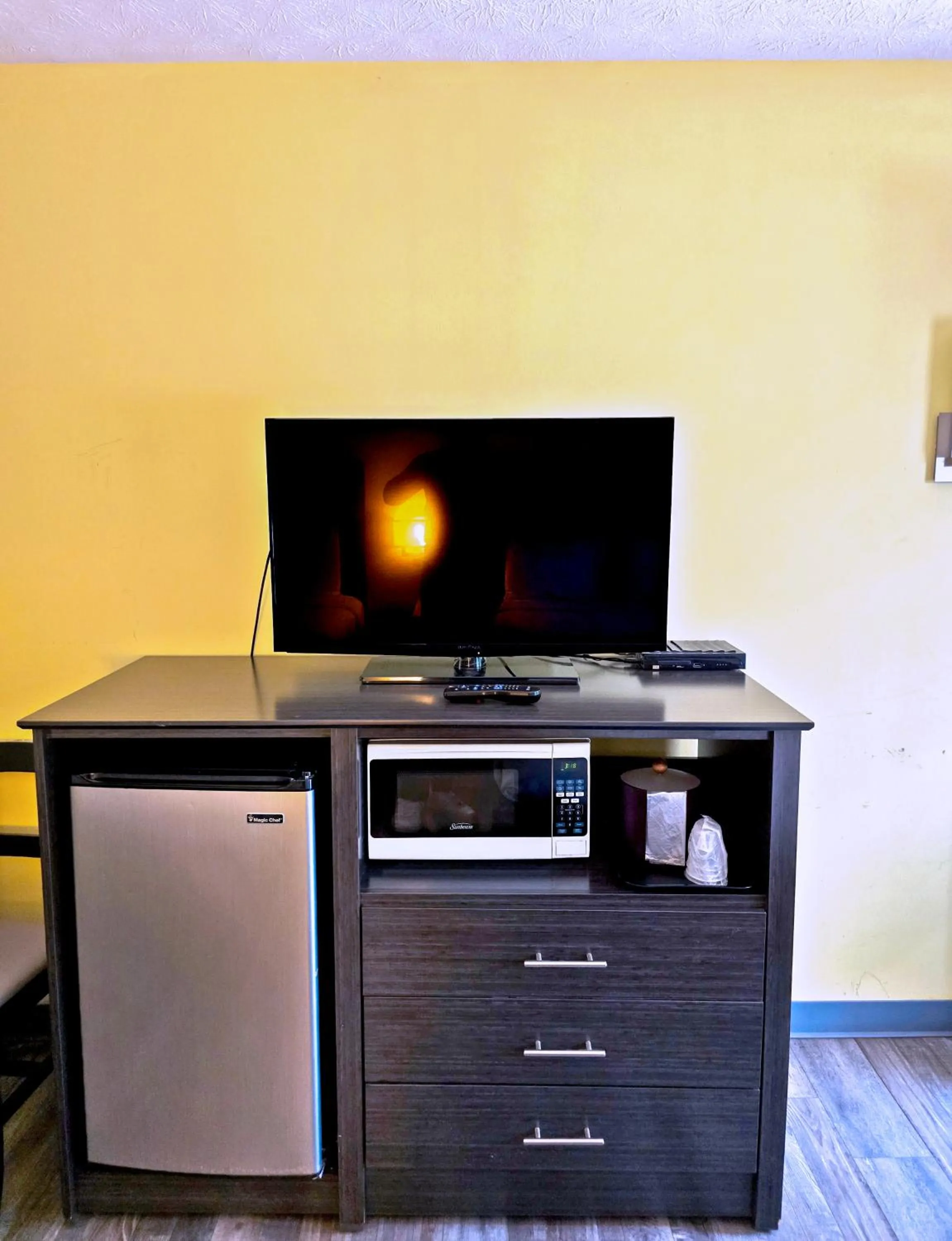 TV and multimedia in Meriwether Country Inn