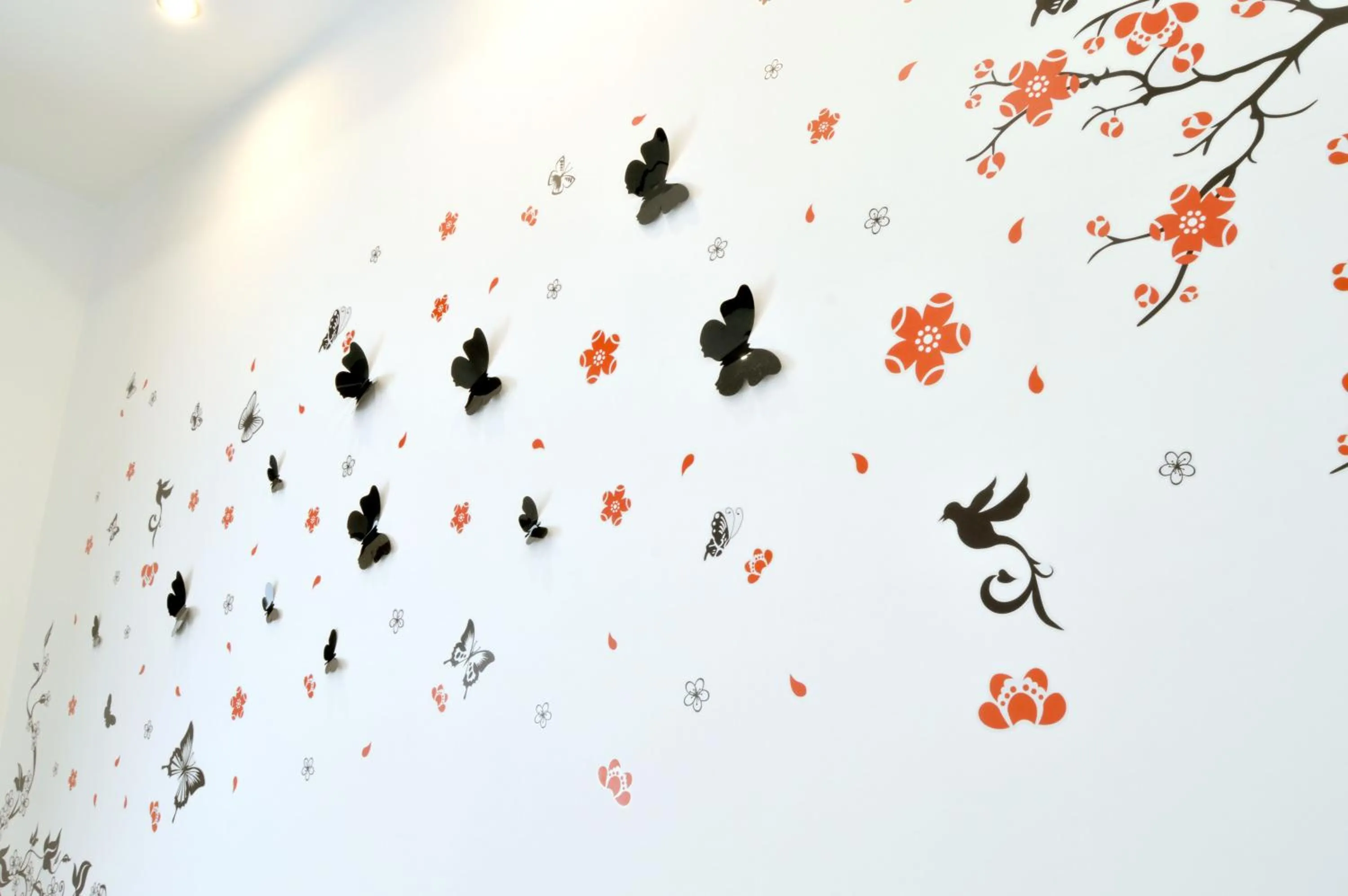 Decorative detail in B&BCentral Station Napoli