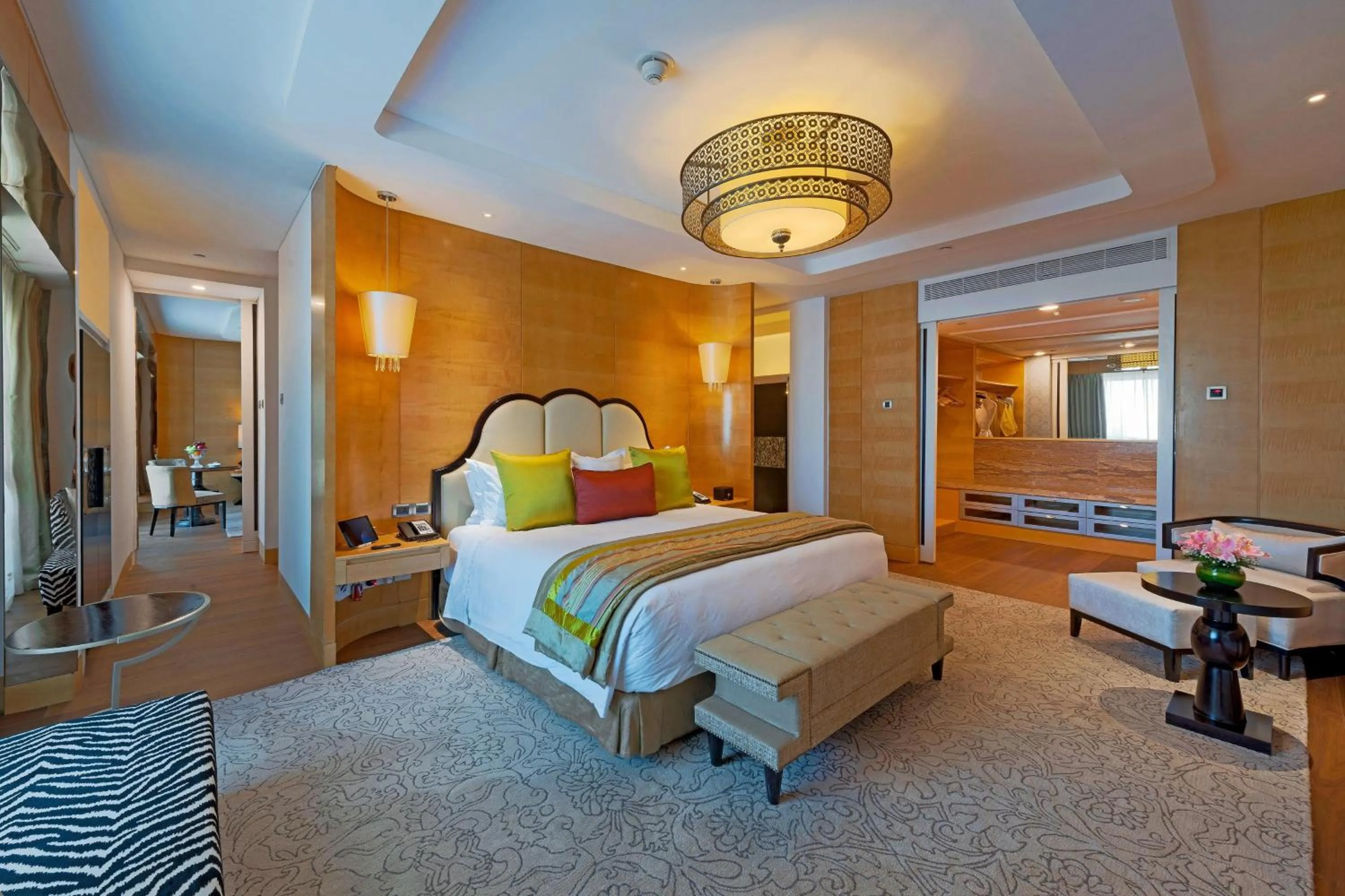 Bedroom, Bed in ITC Grand Chola, a Luxury Collection Hotel, Chennai