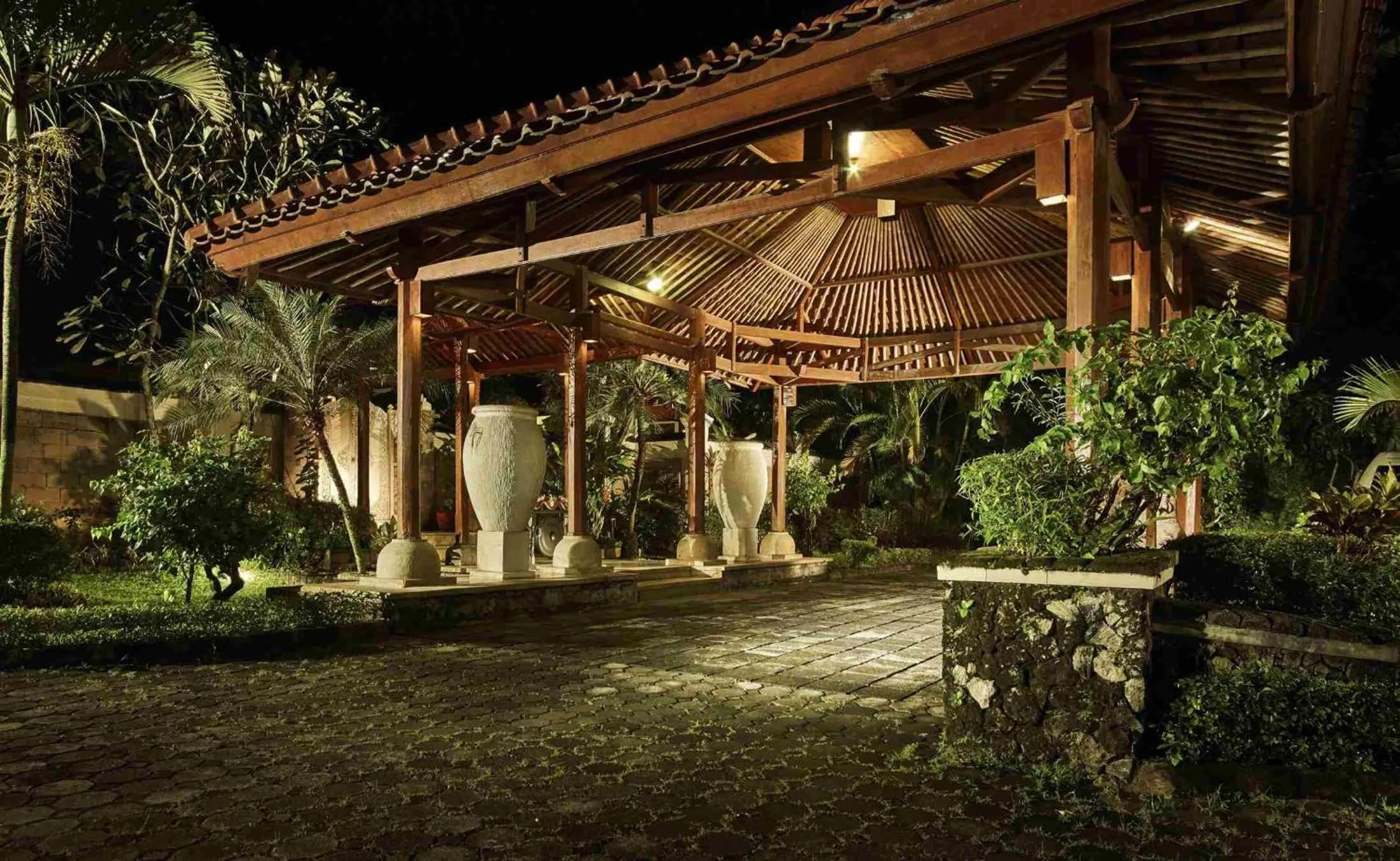 Night in Villa Stefan