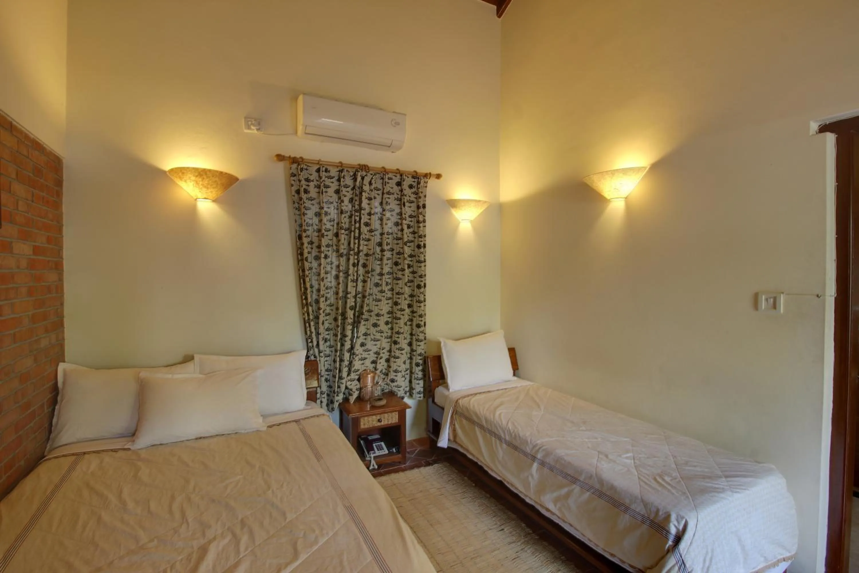 Bed in Vardan Resort n' Apartment