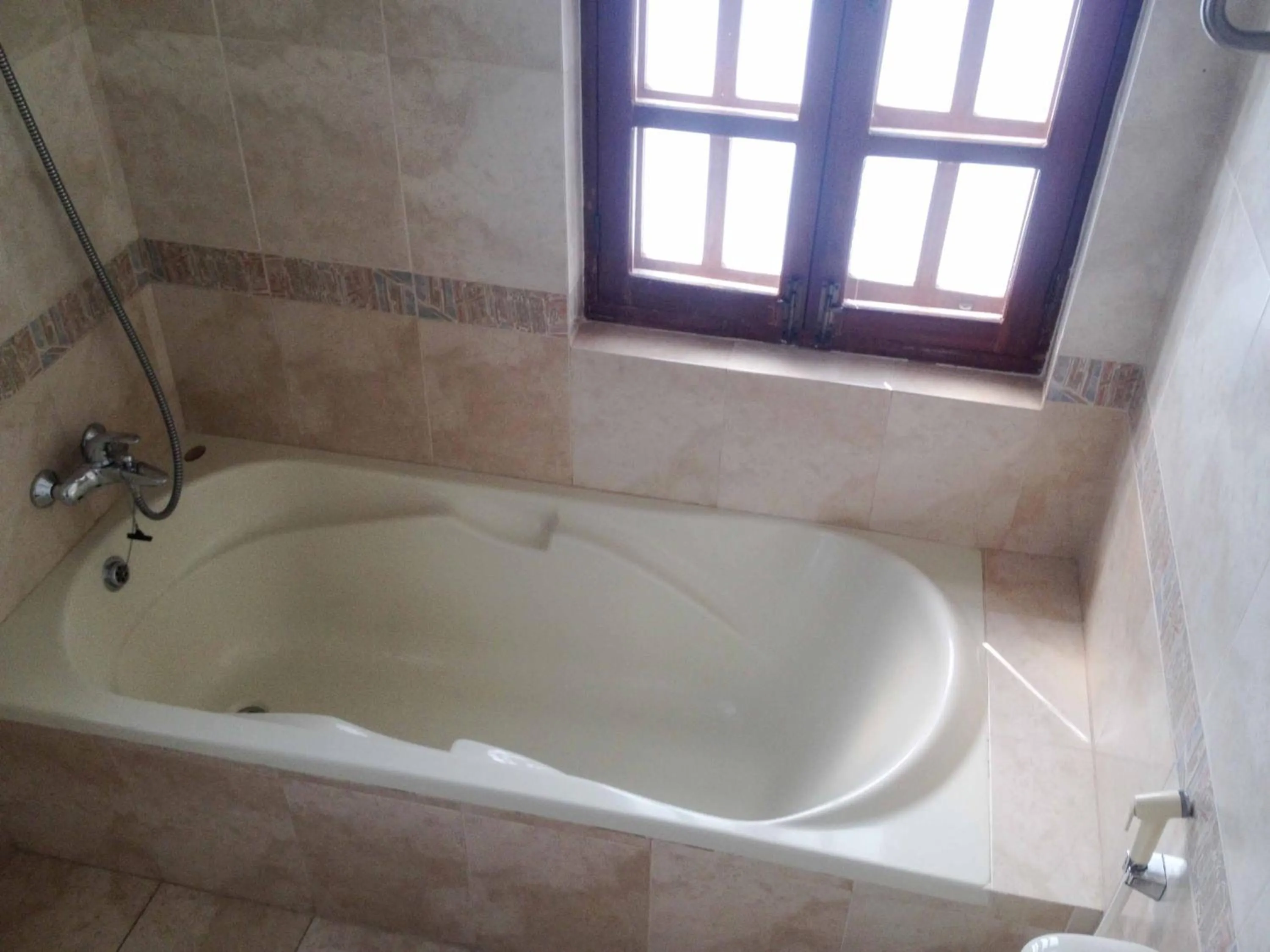 Vardan Resort n' Apartment