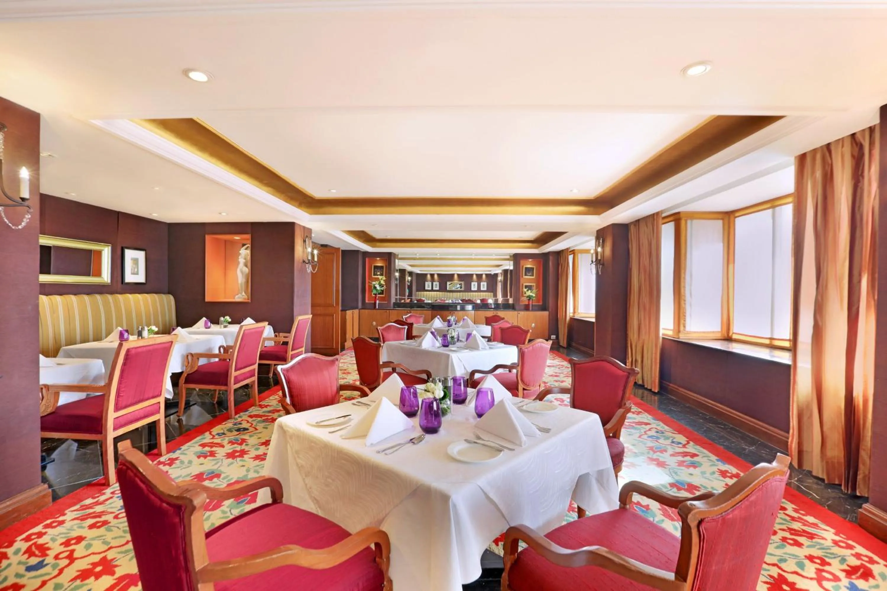 Restaurant/places to eat in ITC Maratha, a Luxury Collection Hotel, Mumbai