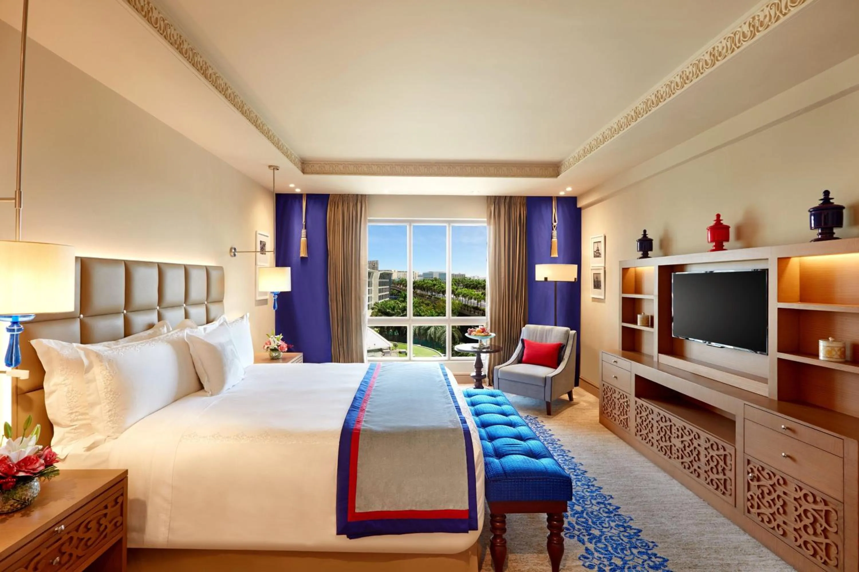 Photo of the whole room, Bed in ITC Maratha, a Luxury Collection Hotel, Mumbai