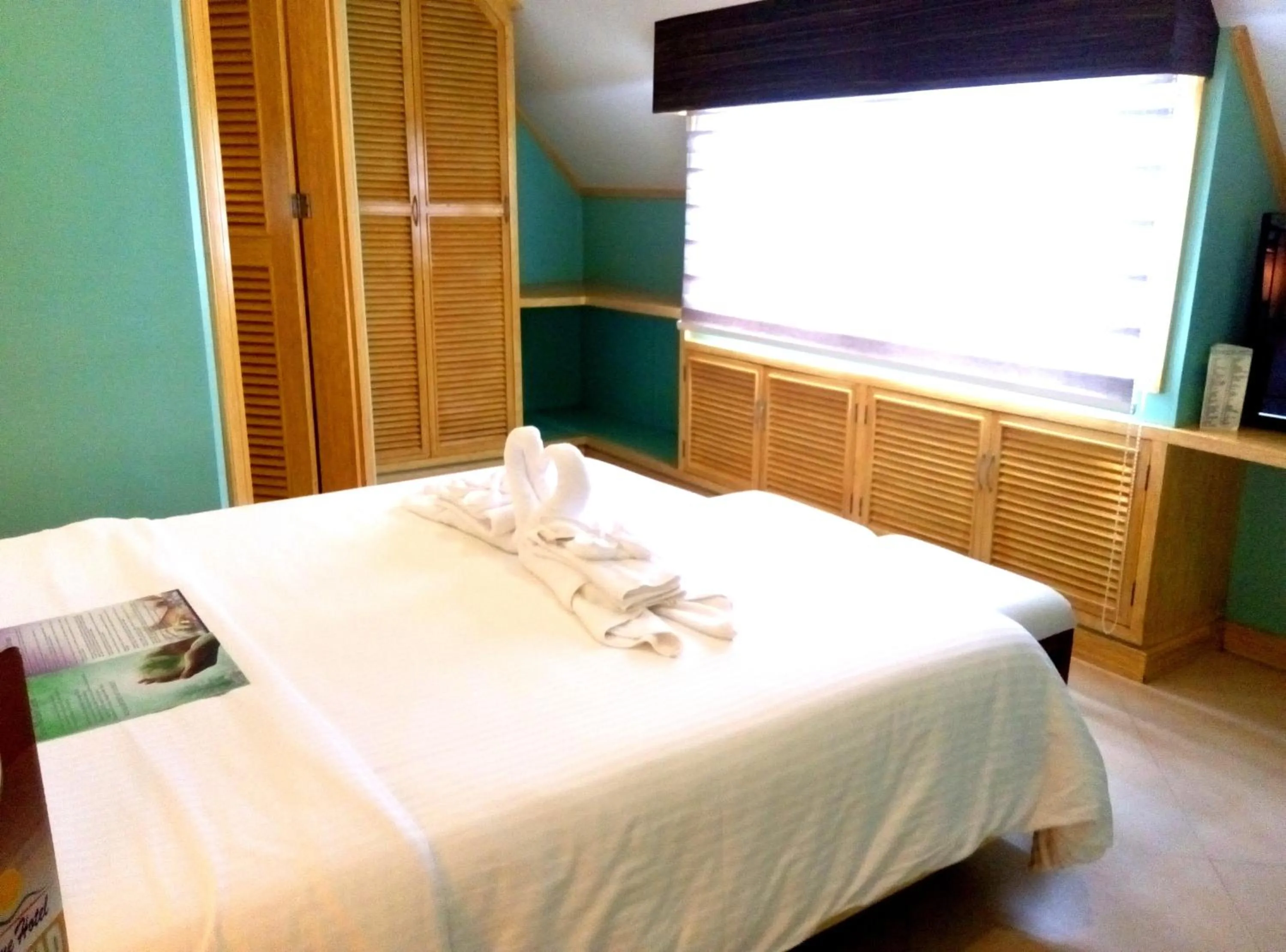 Bathroom, Bed in Shore Time Hotel Boracay