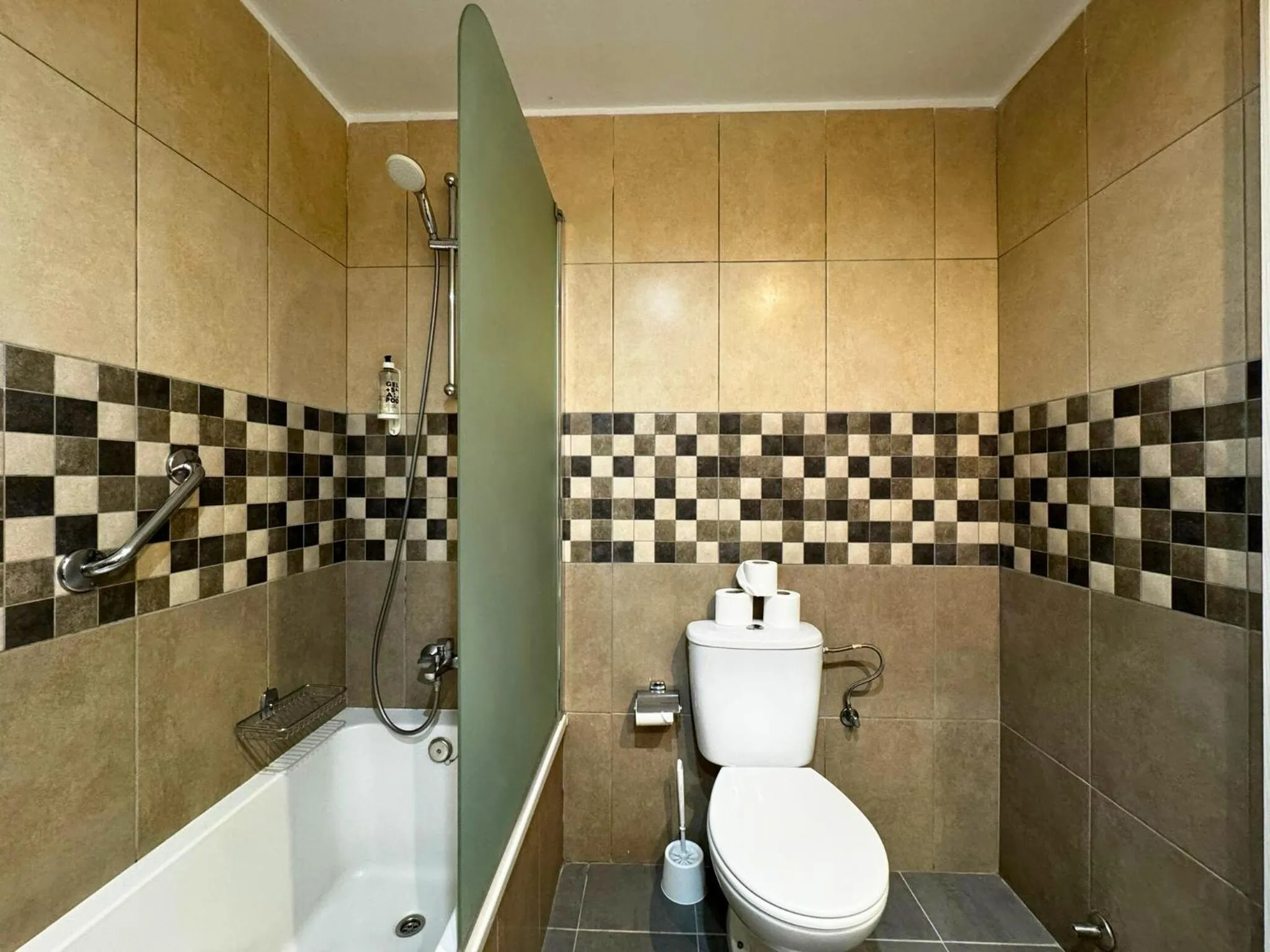 Shower in Fairways Club