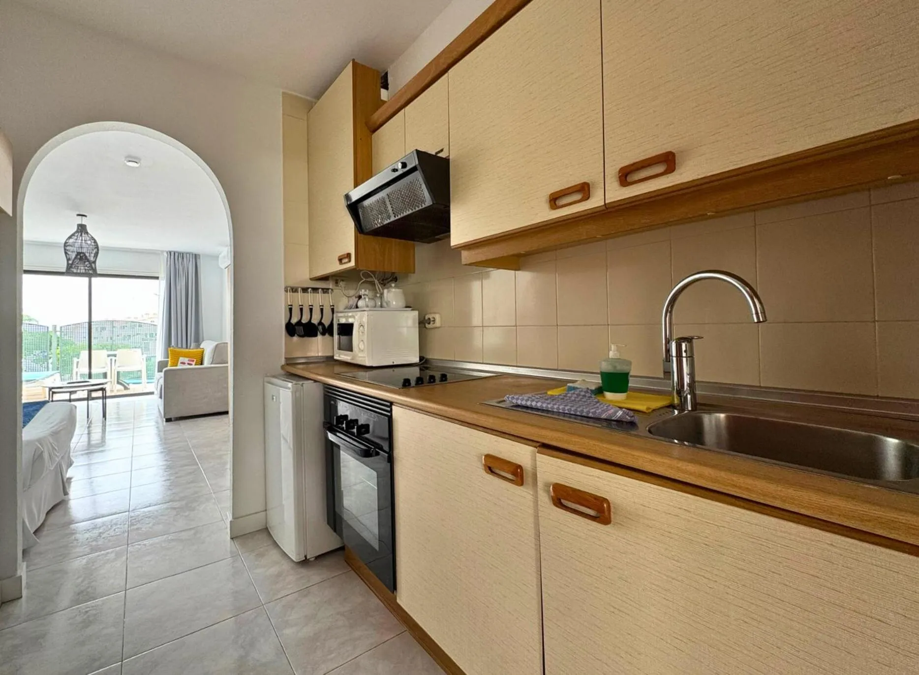 oven in Fairways Club