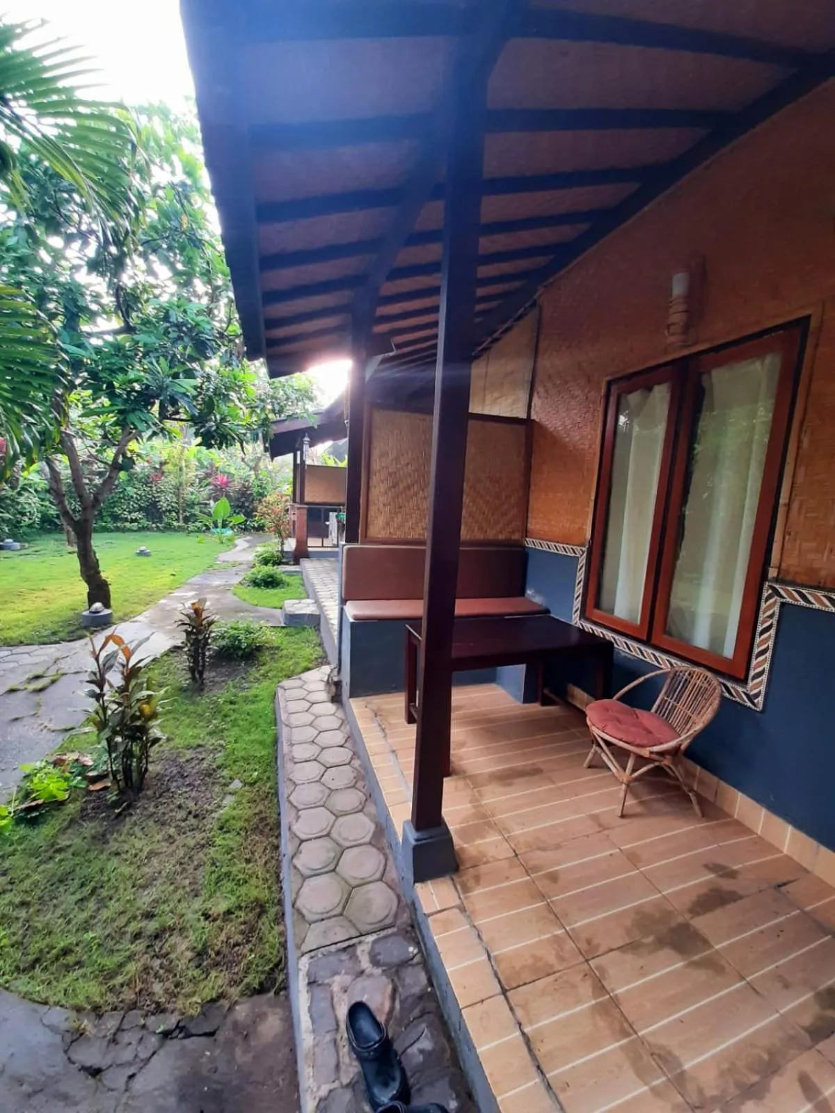 Patio in Taman Menjangan homestay by SnorkelingMenjangan