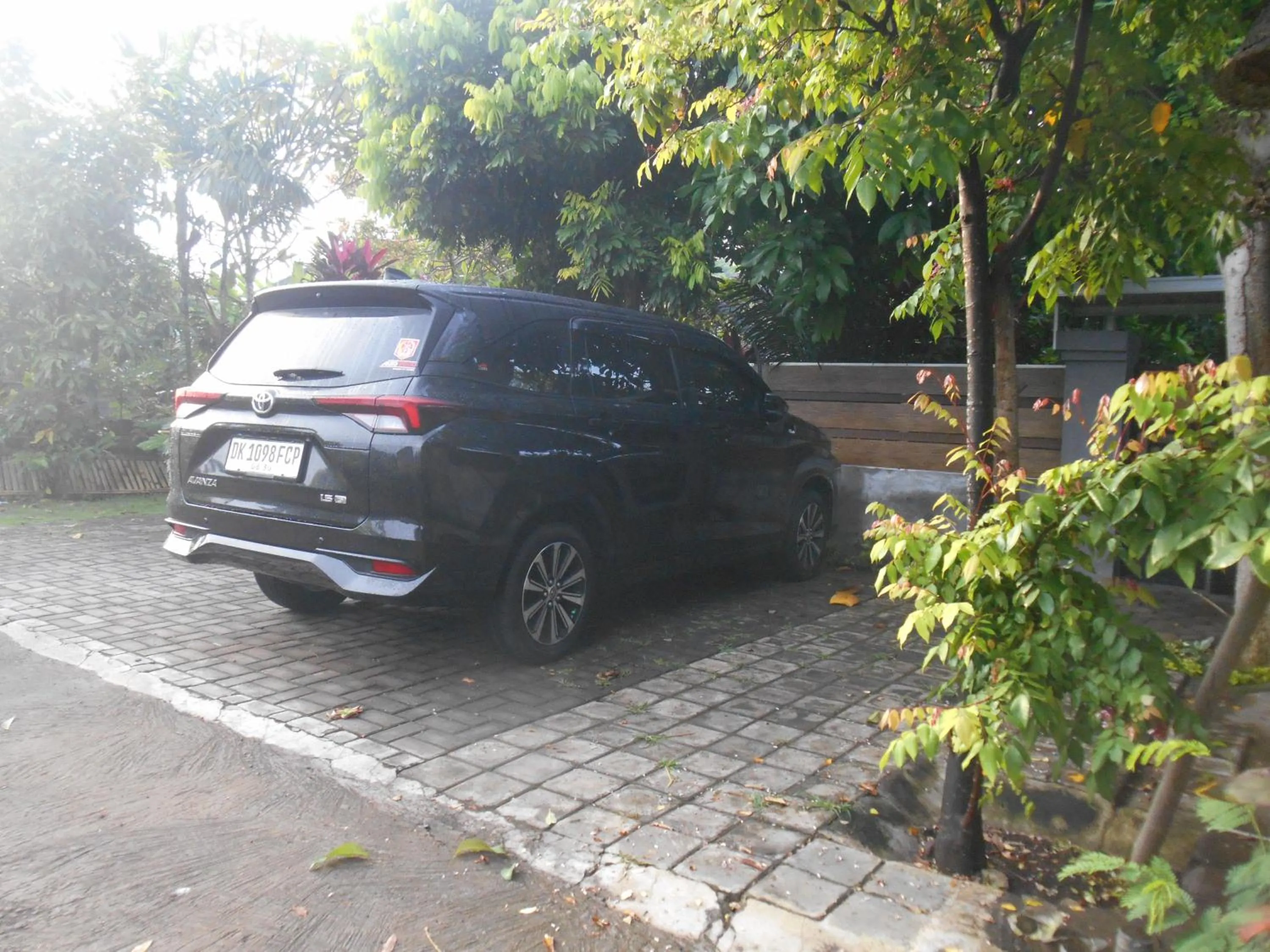 Parking in Taman Menjangan homestay by SnorkelingMenjangan