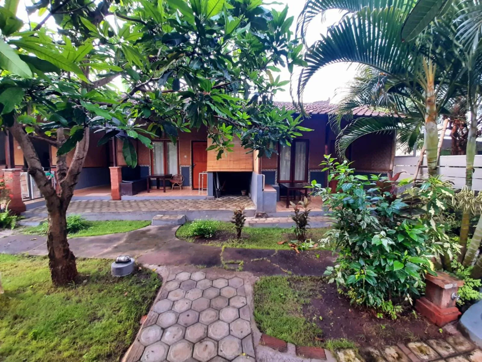 Property building in Taman Menjangan homestay by SnorkelingMenjangan