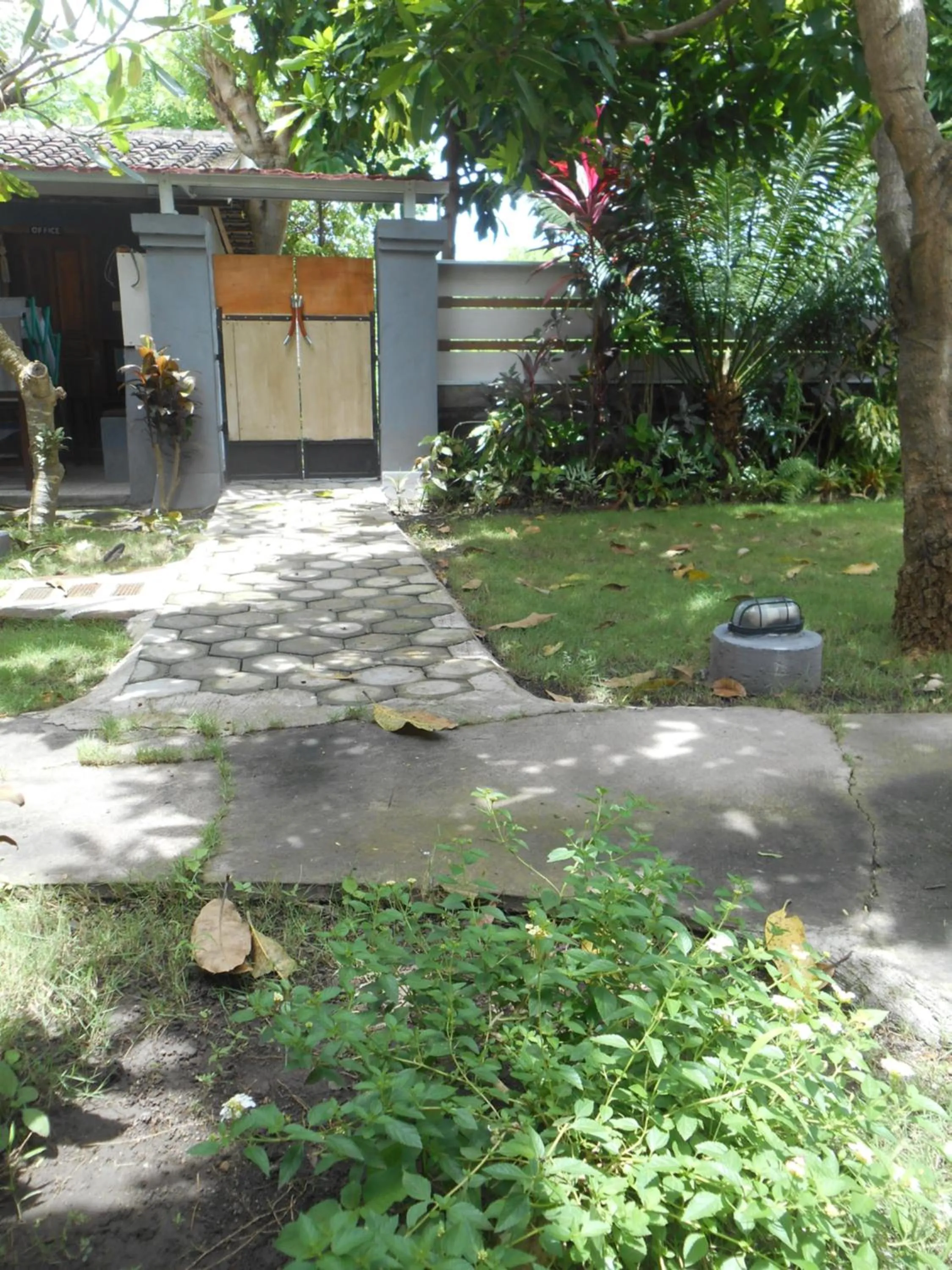 Property building in Taman Menjangan homestay by SnorkelingMenjangan