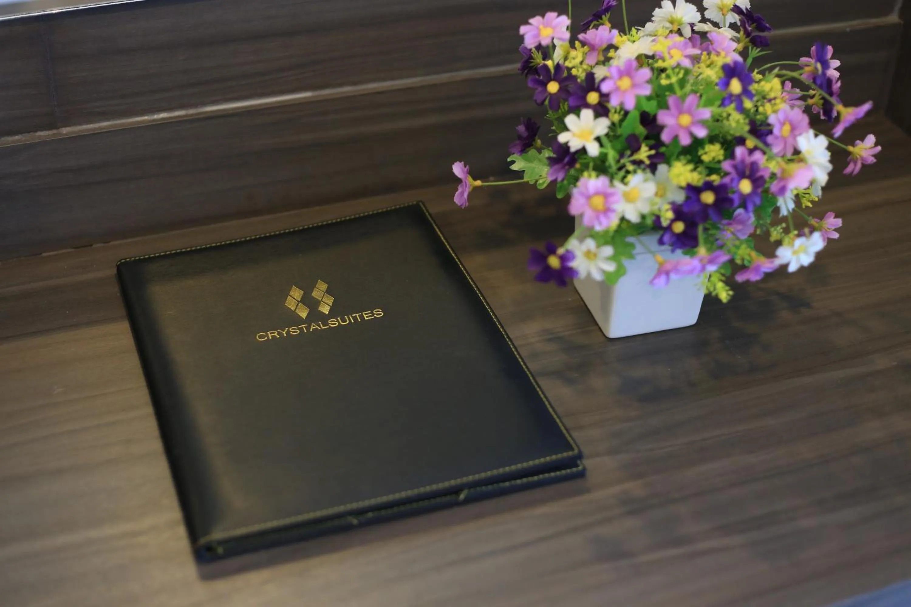 Photo of the whole room in Crystal Suites Suvarnbhumi Airport