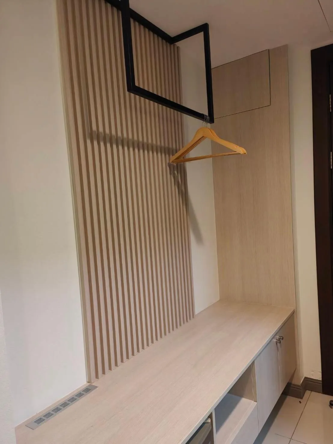 Photo of the whole room in Crystal Suites Suvarnbhumi Airport